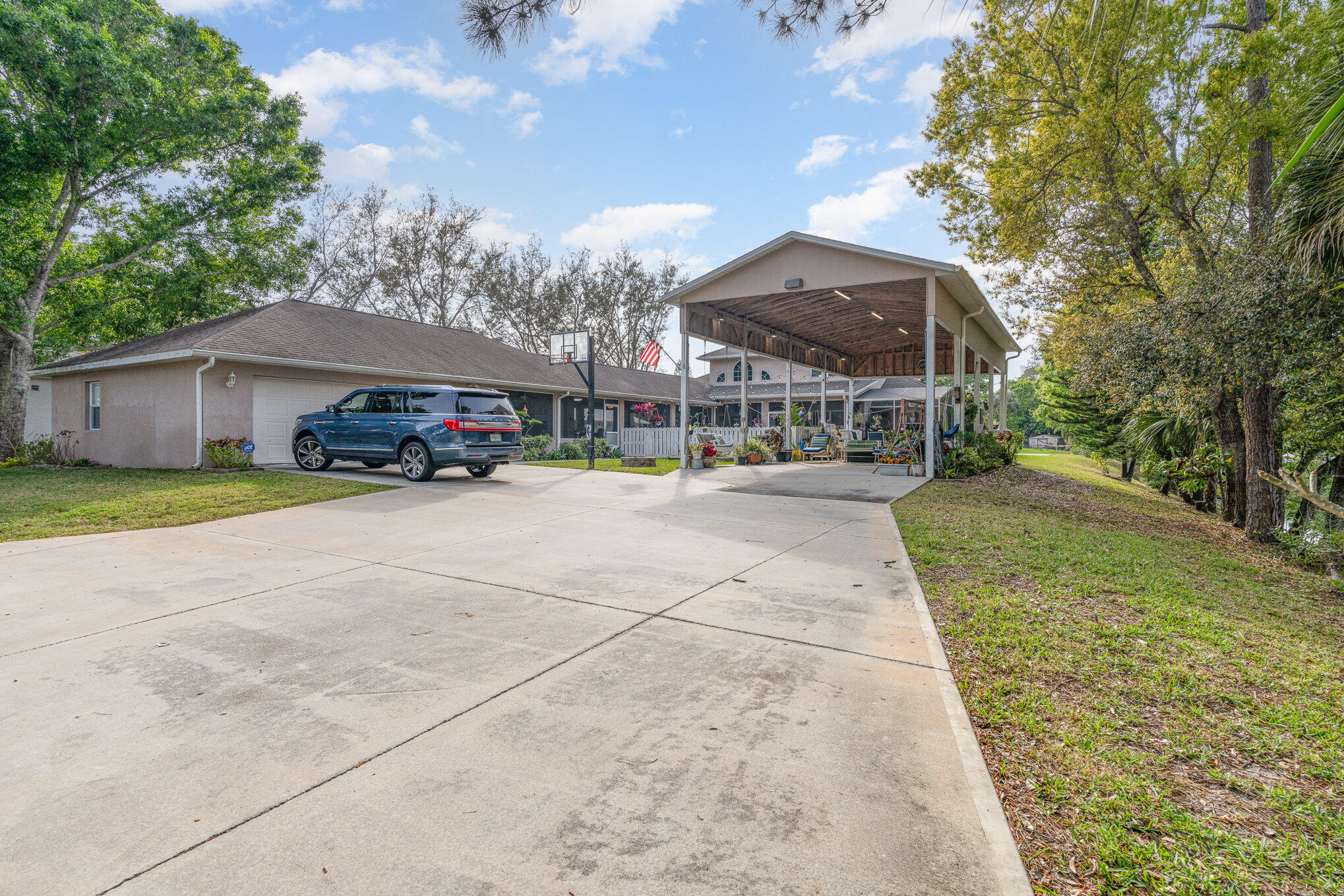 3055 Gentle Breeze Court