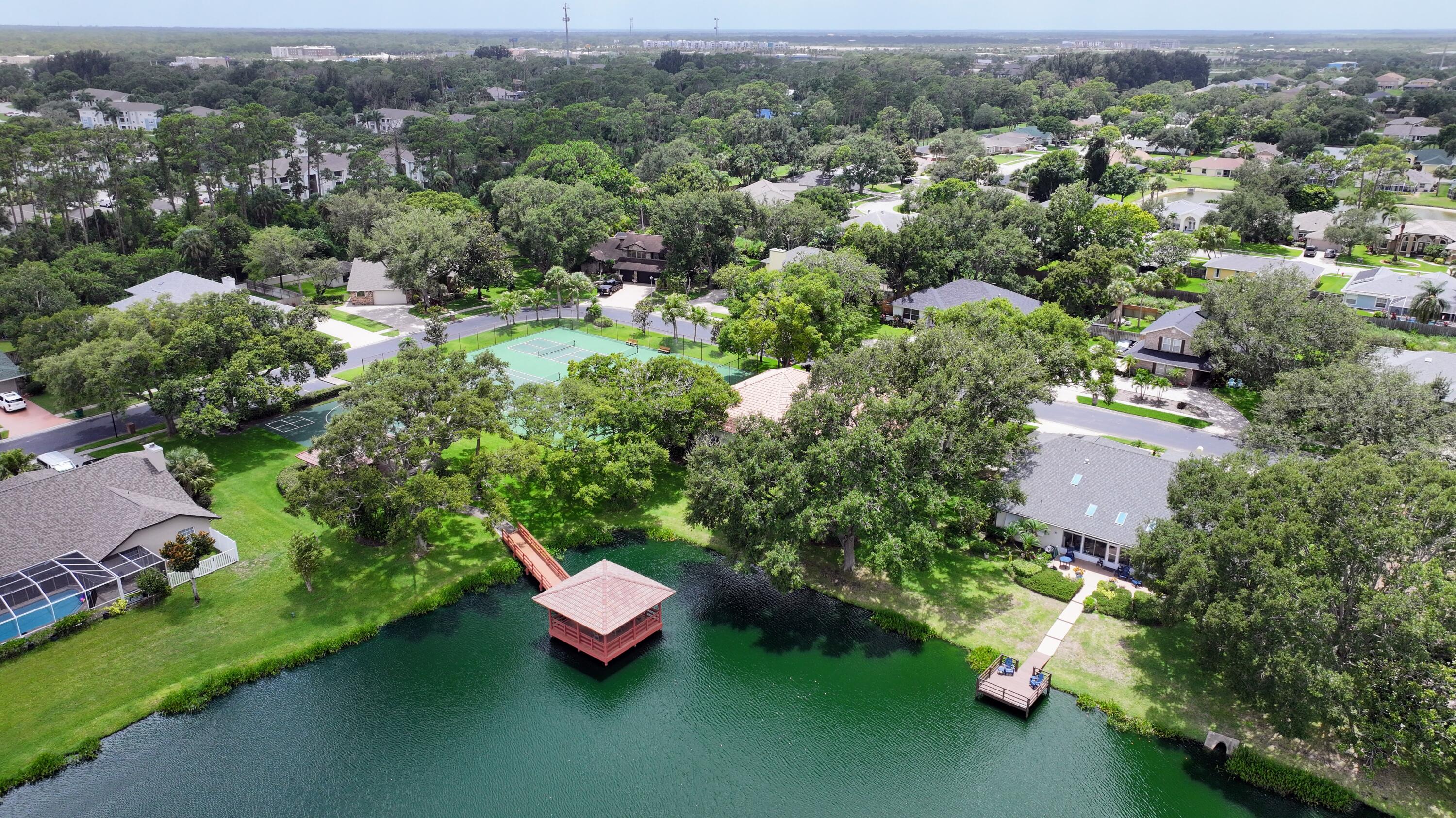 576 Lake Ashley Circle