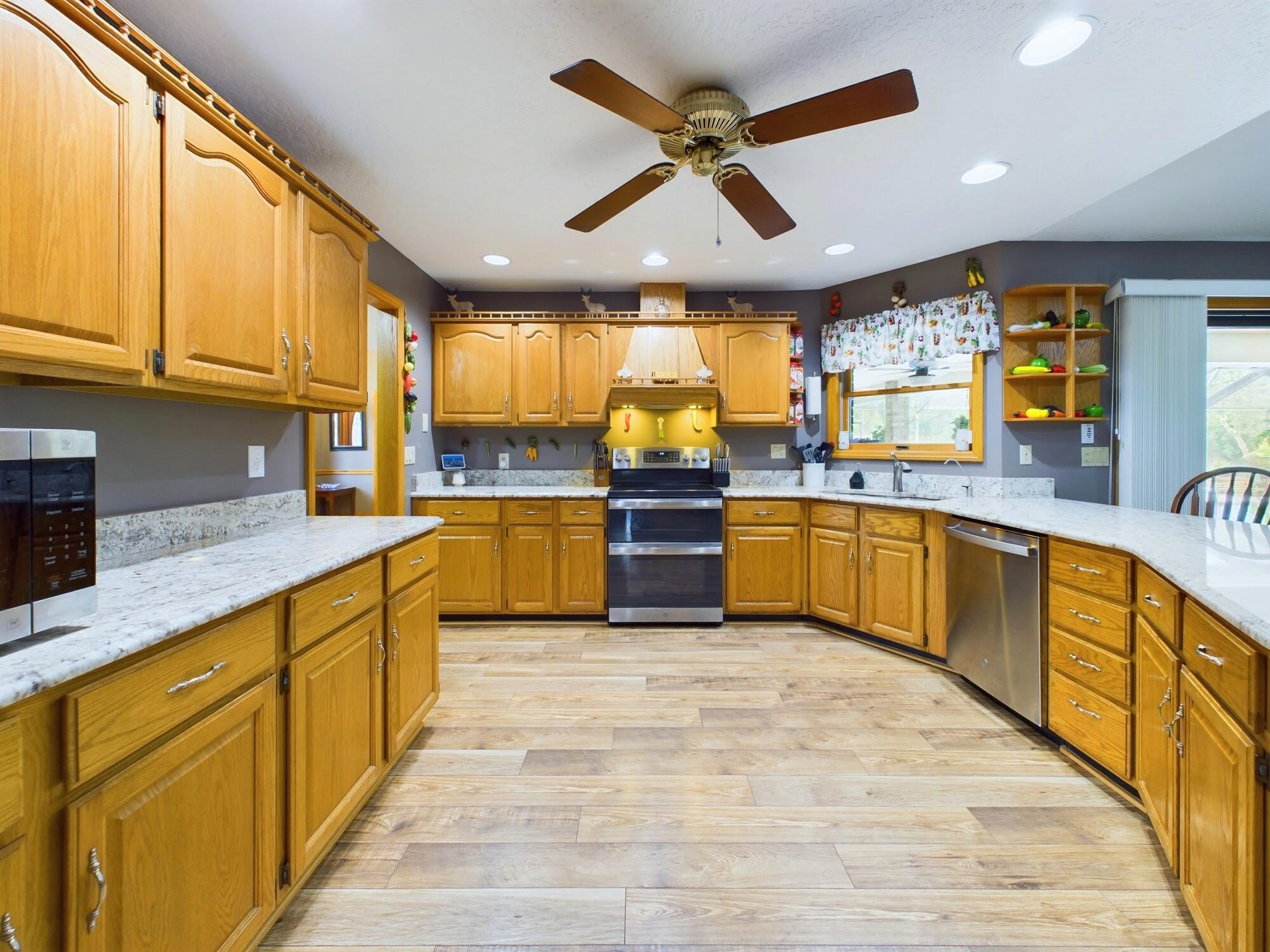 576 Lake Ashley Circle
