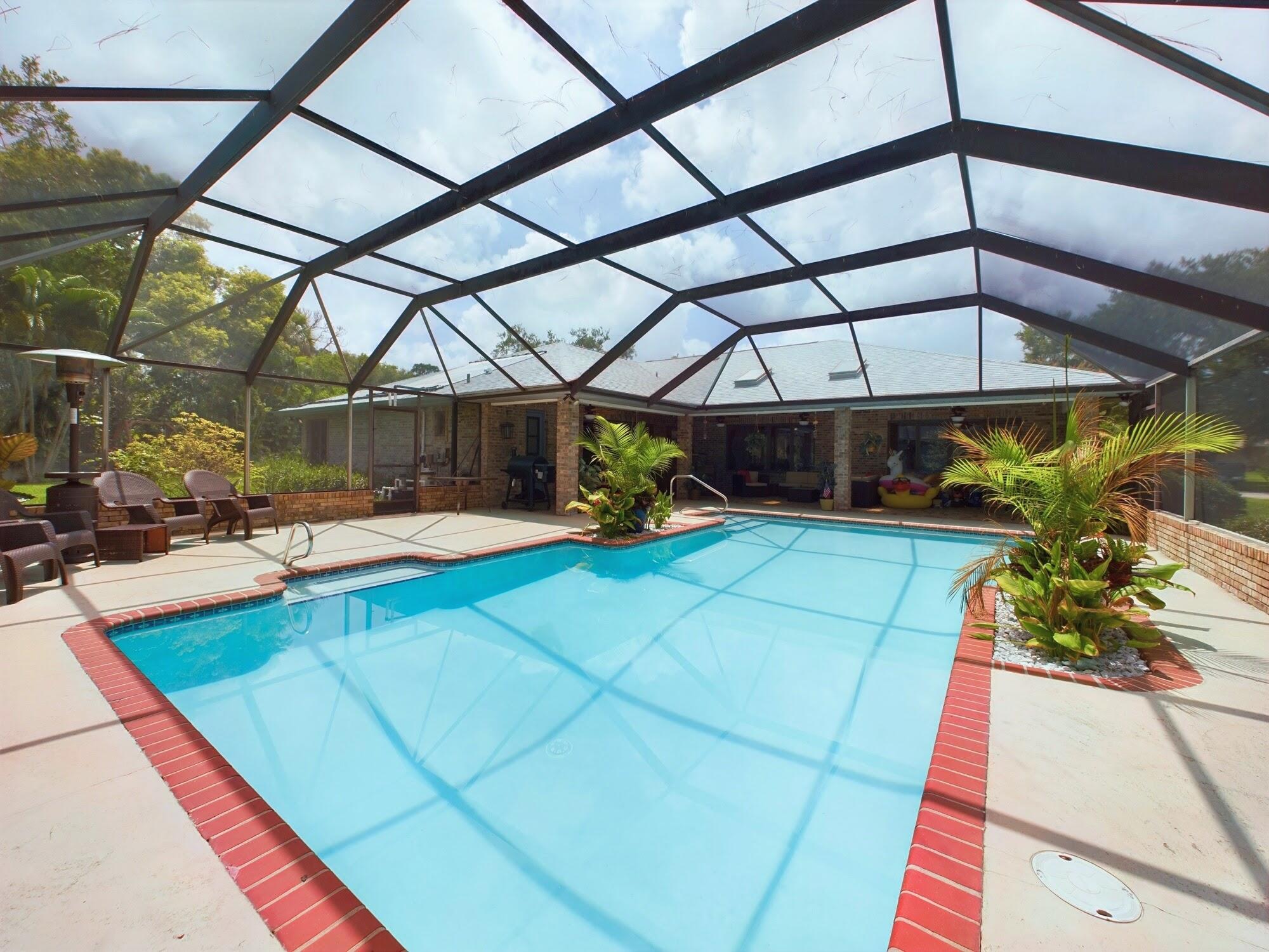 576 Lake Ashley Circle