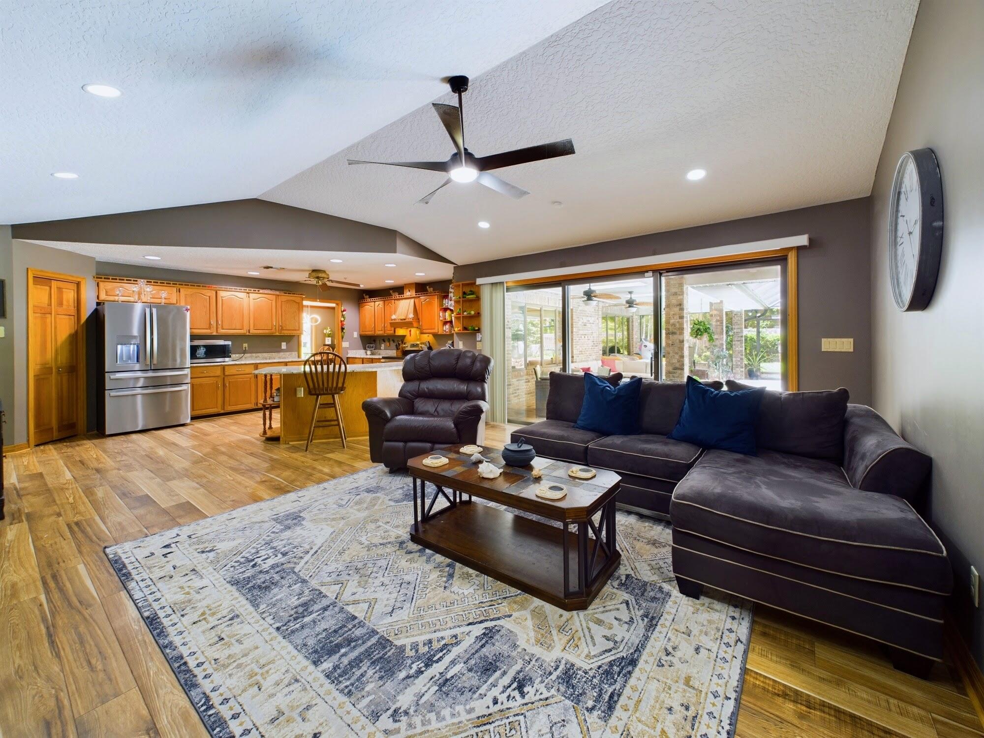 576 Lake Ashley Circle
