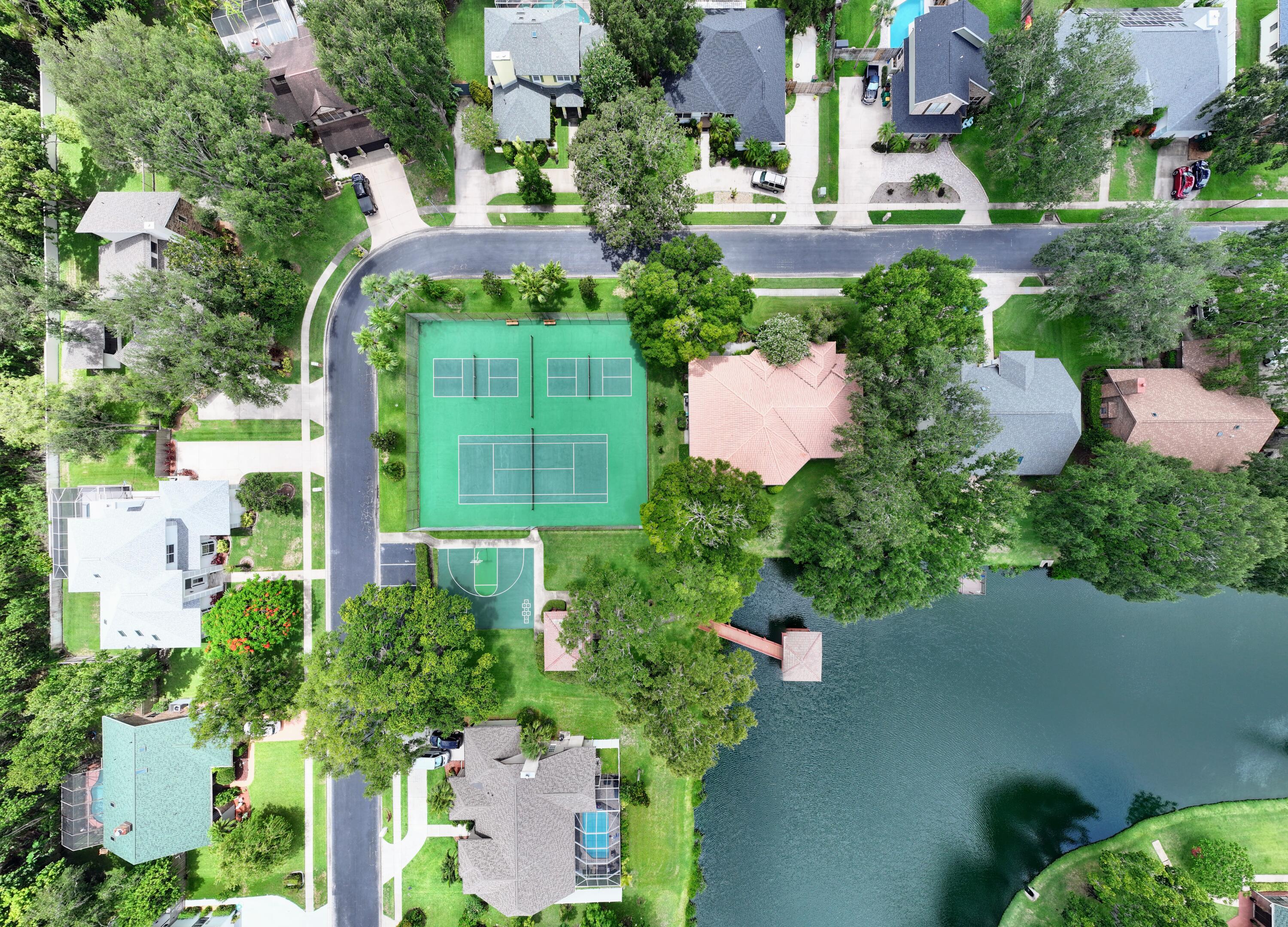576 Lake Ashley Circle