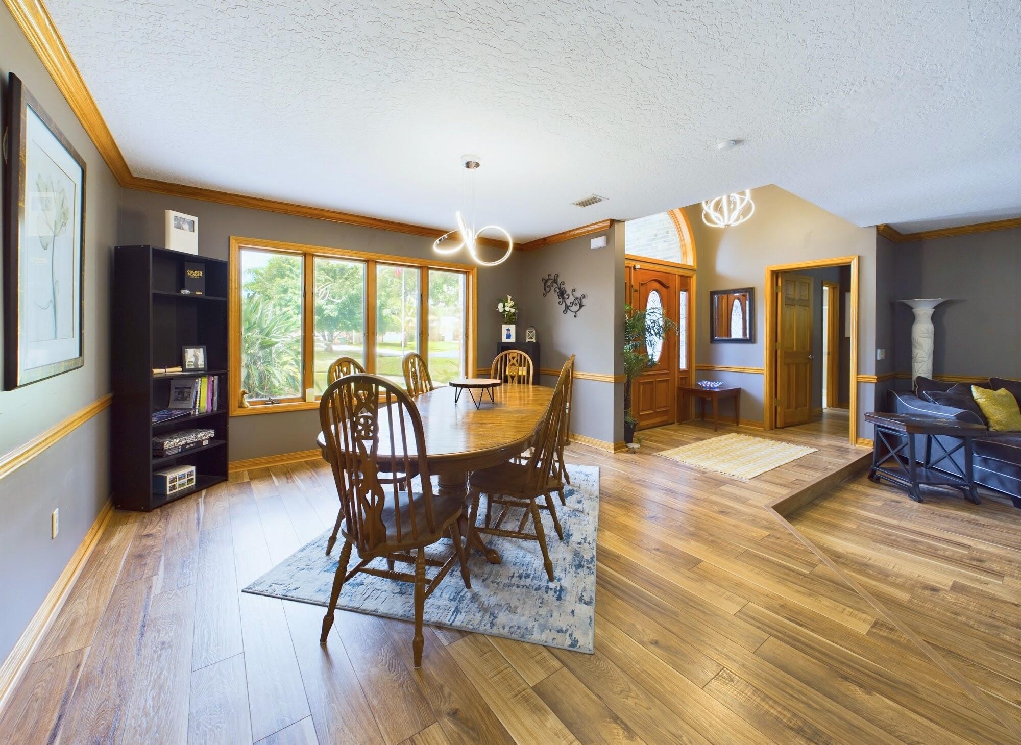 576 Lake Ashley Circle