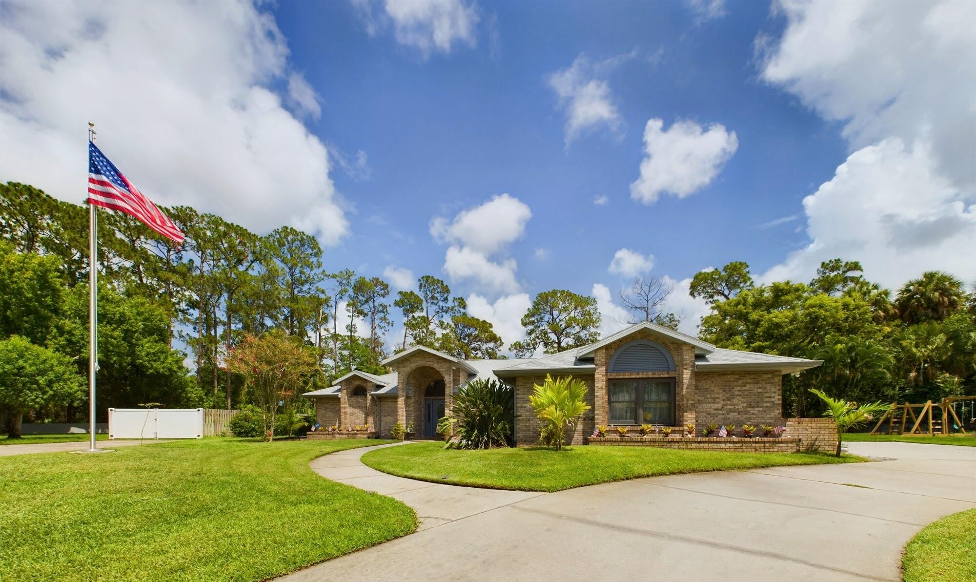 576 Lake Ashley Circle