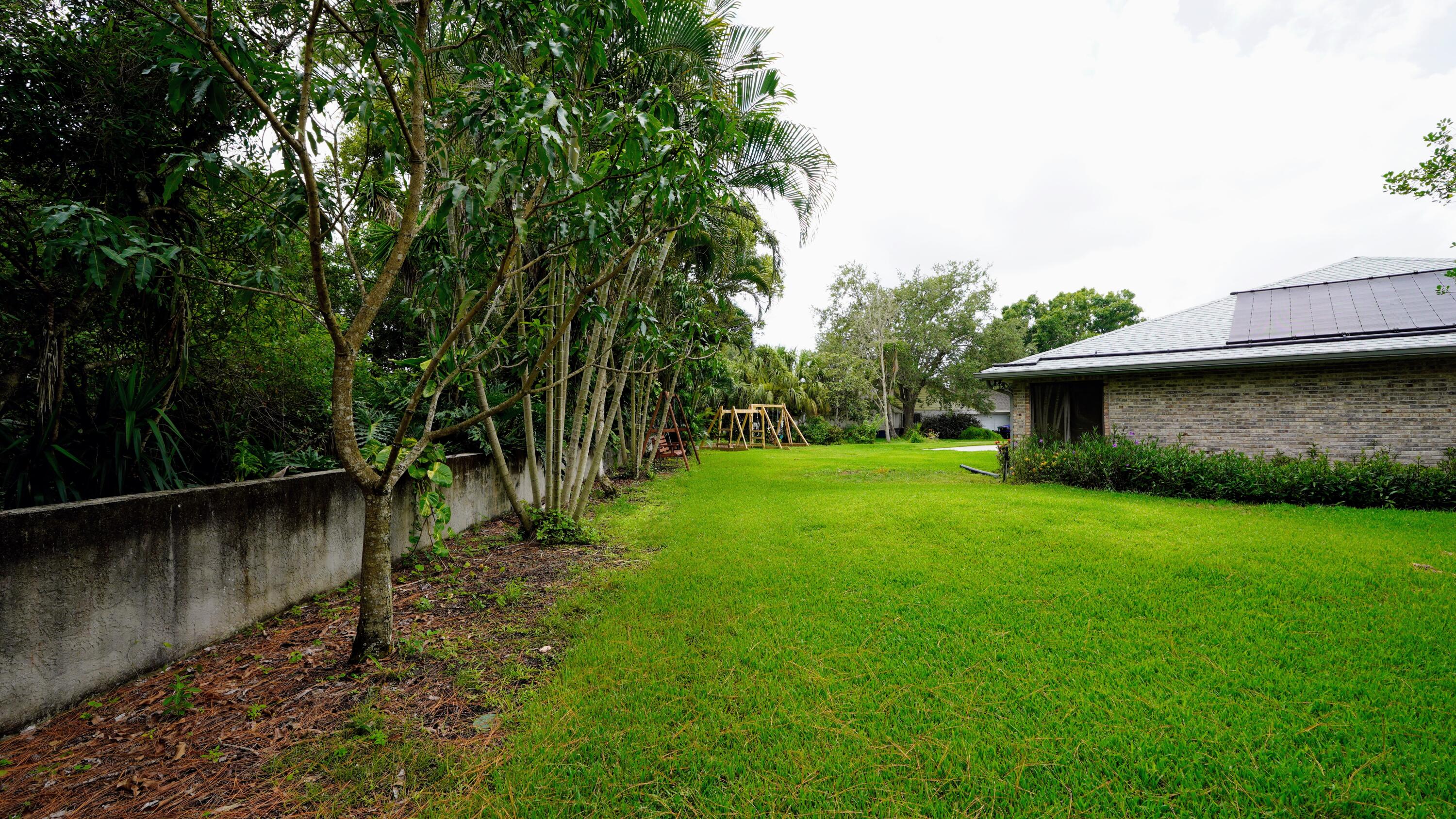 576 Lake Ashley Circle