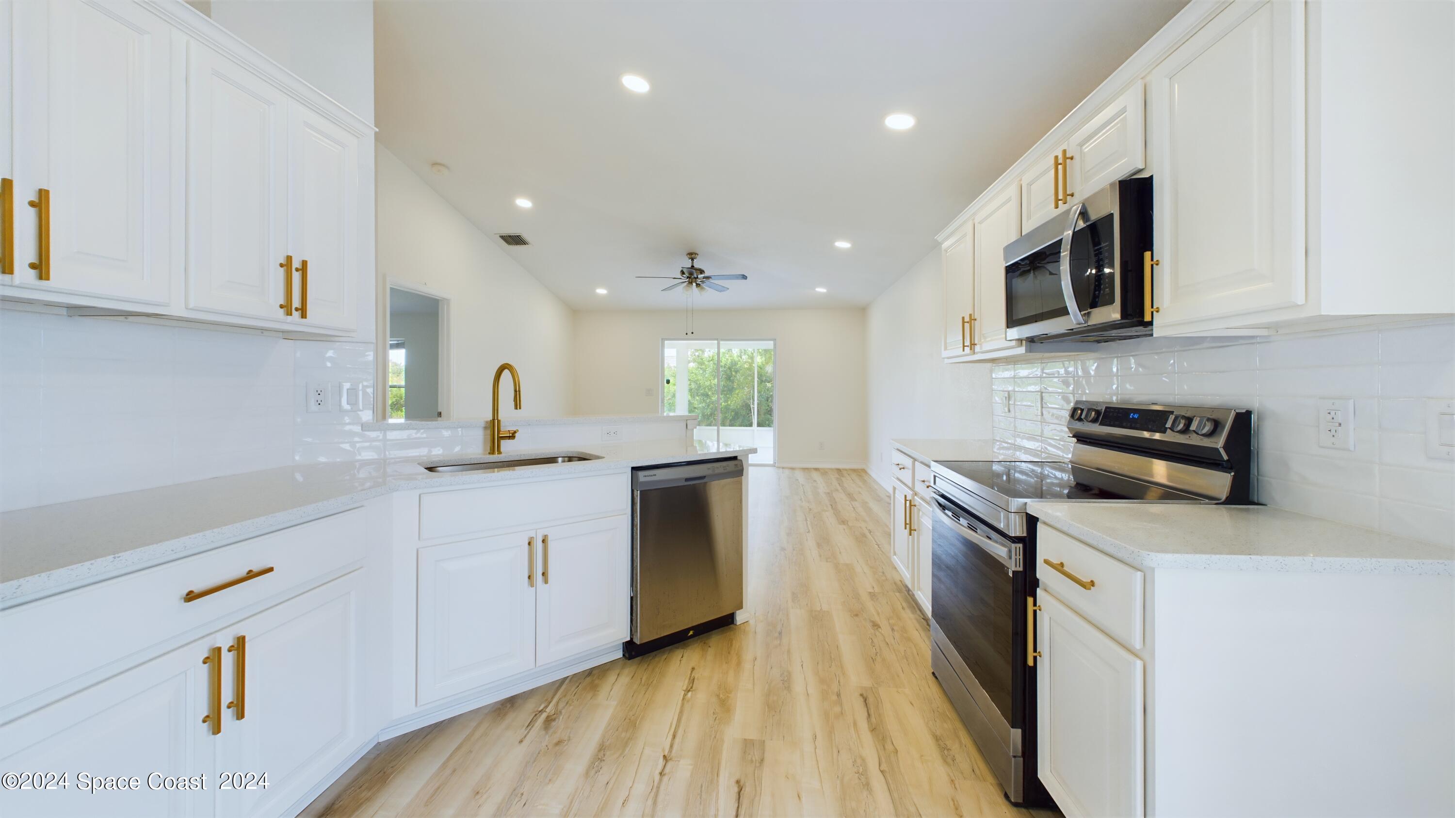2237 Deercroft Drive