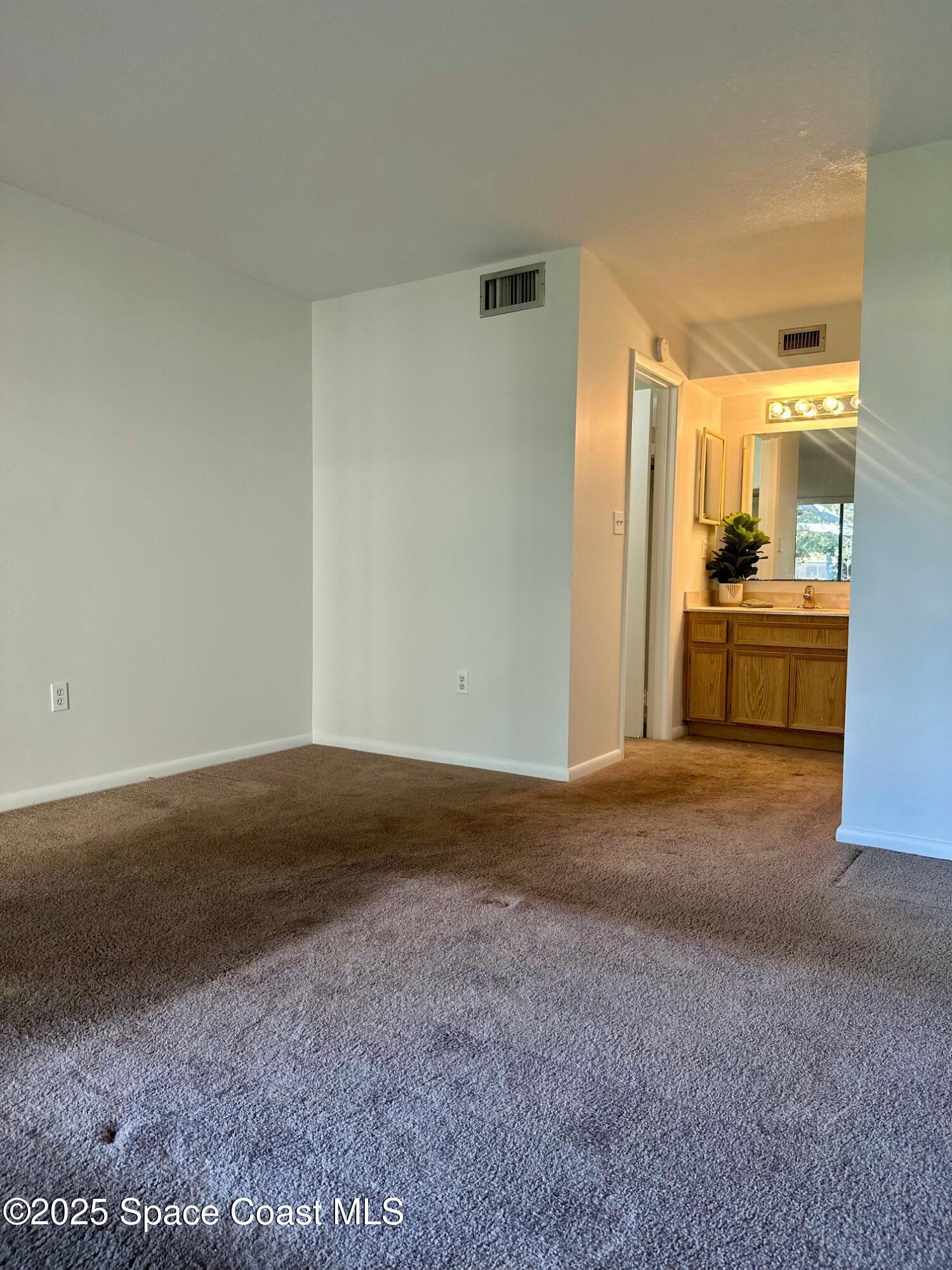 205 Palmetto Avenue, 402