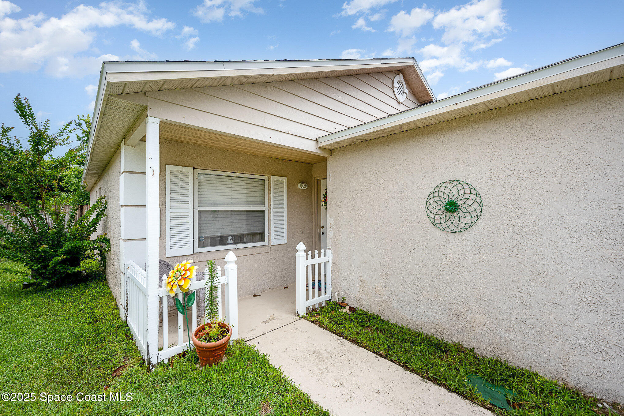 3033 Dunhill Drive