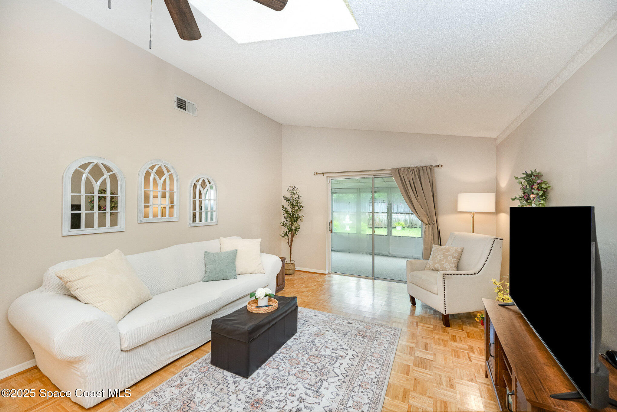 3033 Dunhill Drive