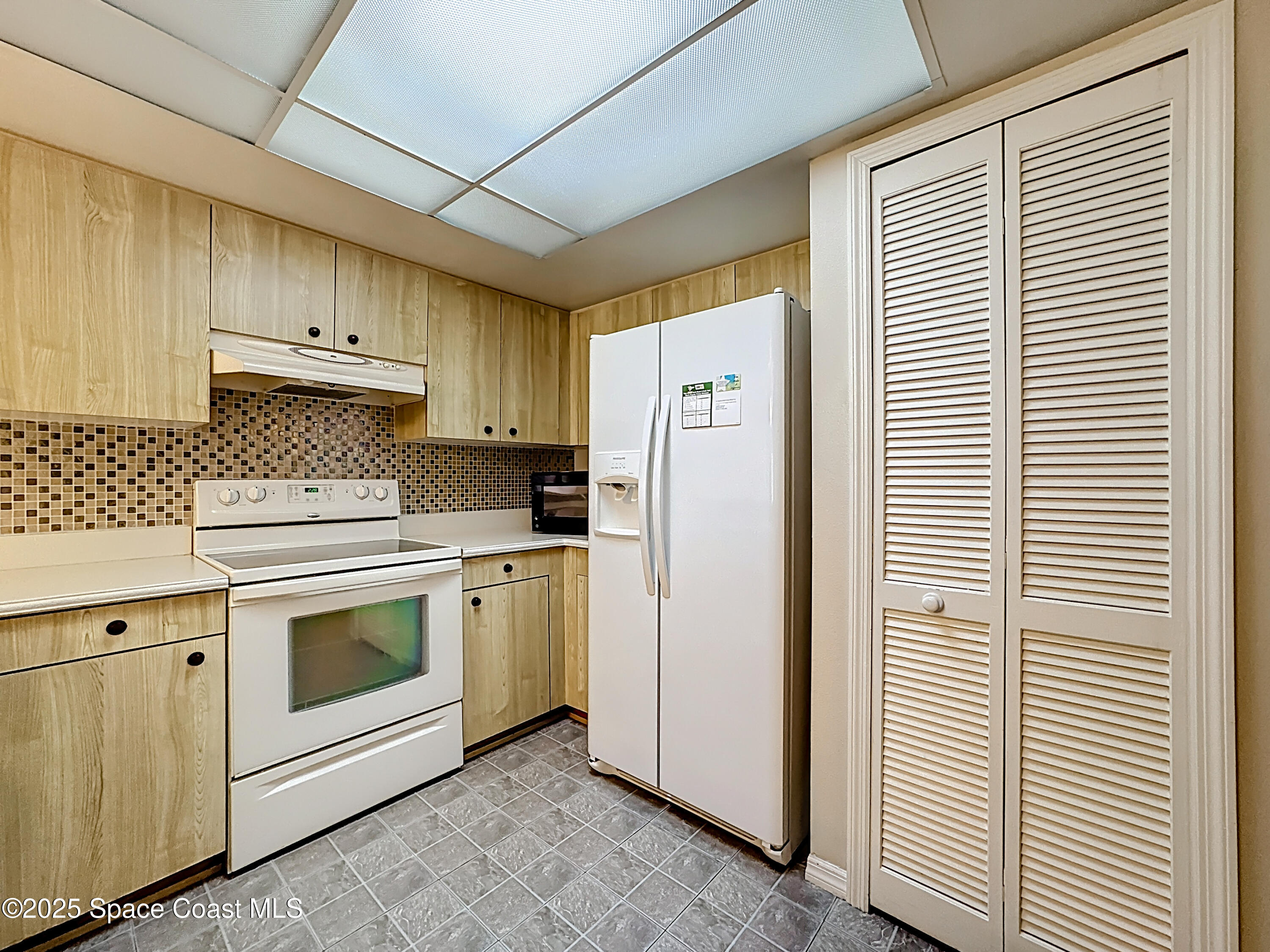 3033 Dunhill Drive