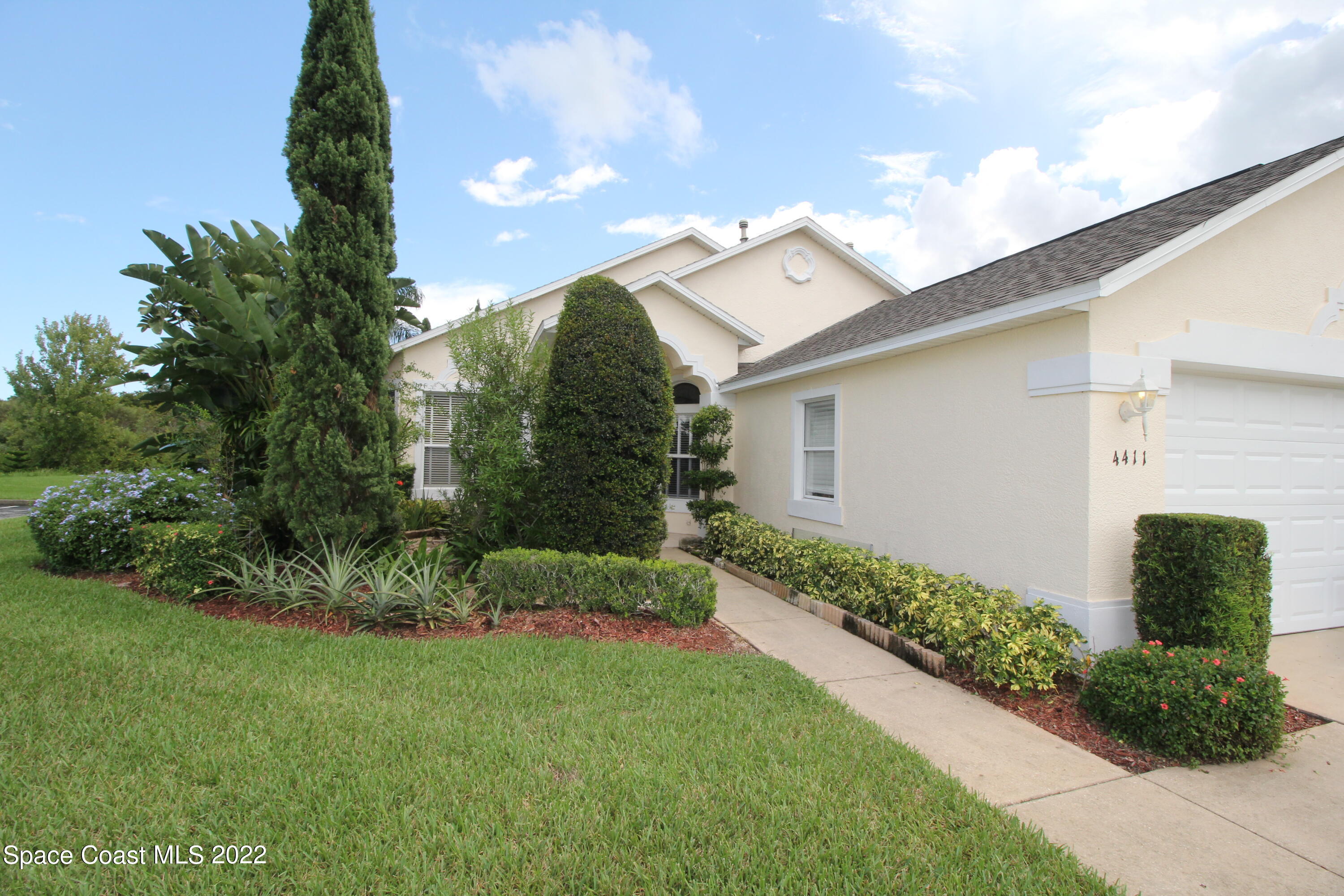 4411 Portage Trail