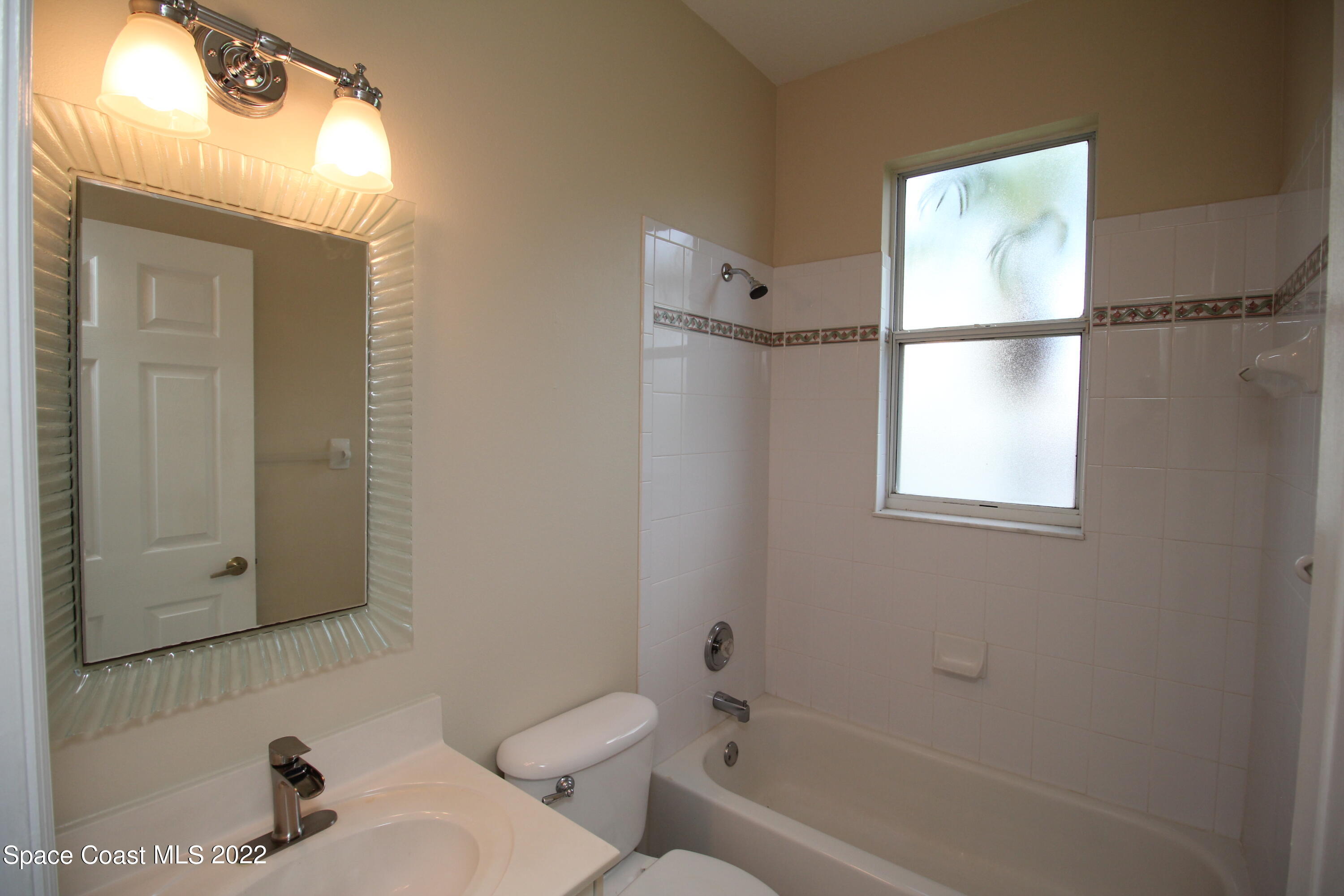 4411 Portage Trail