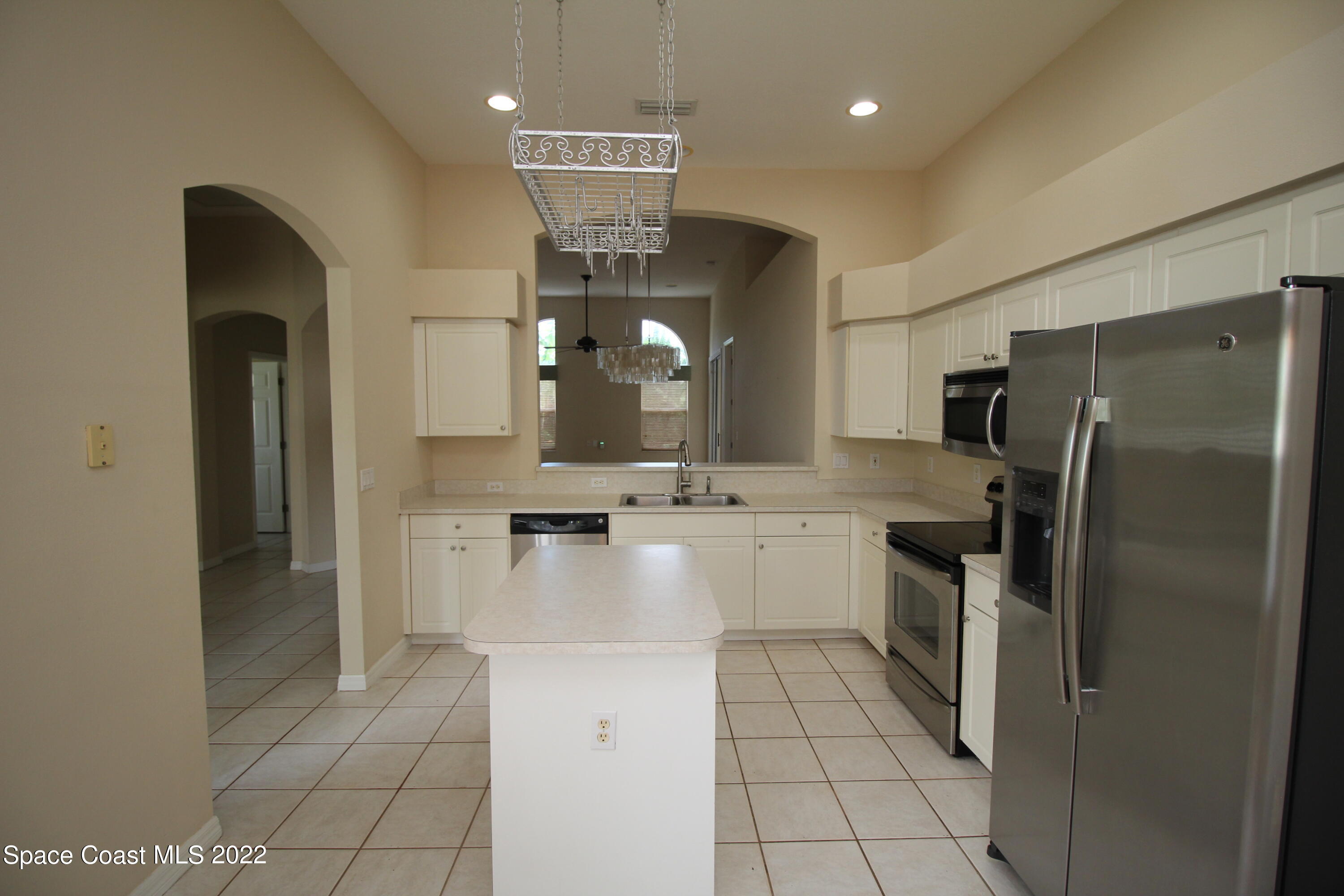 4411 Portage Trail