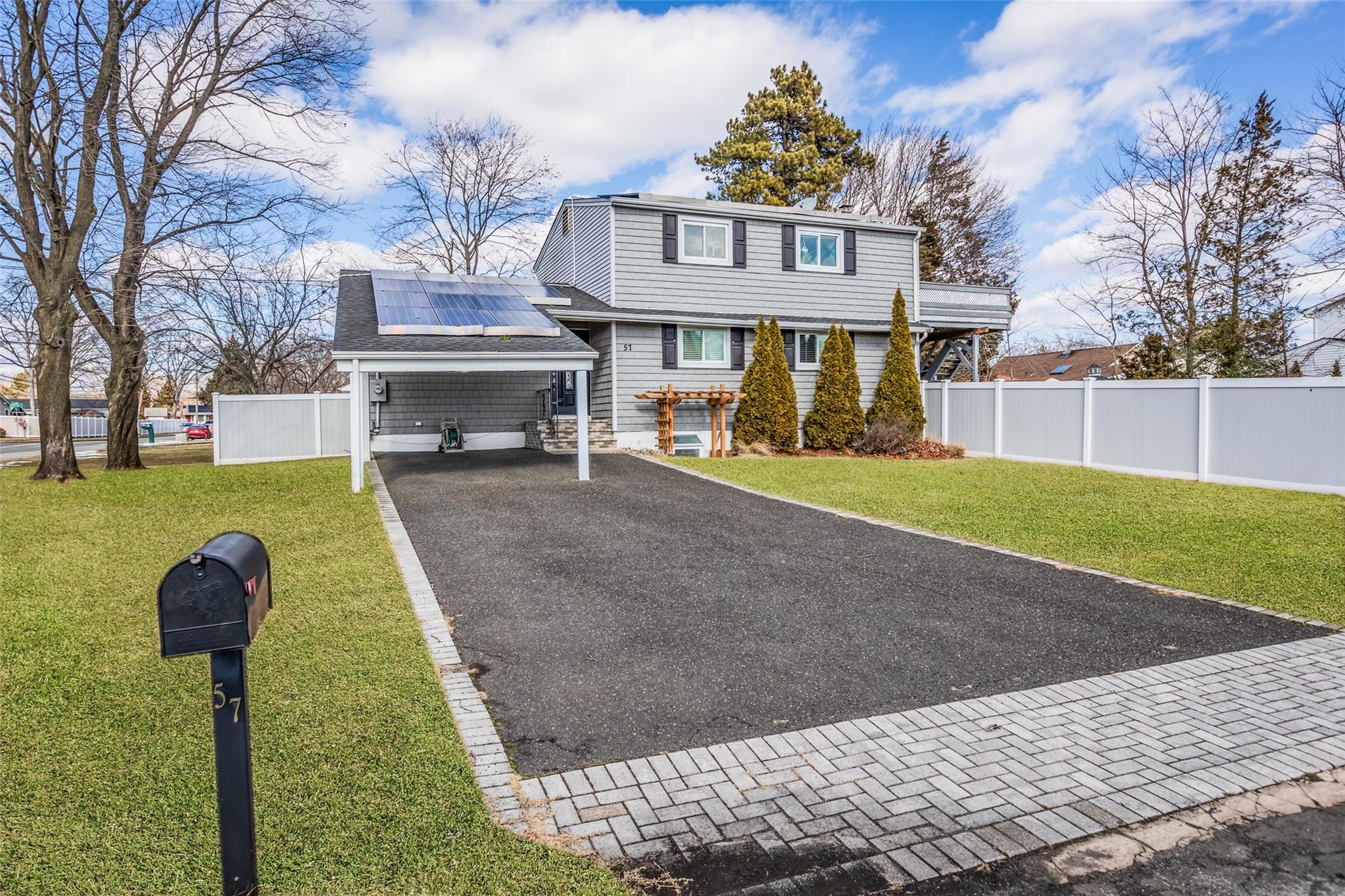 57 Pearl Street Unit: Upper