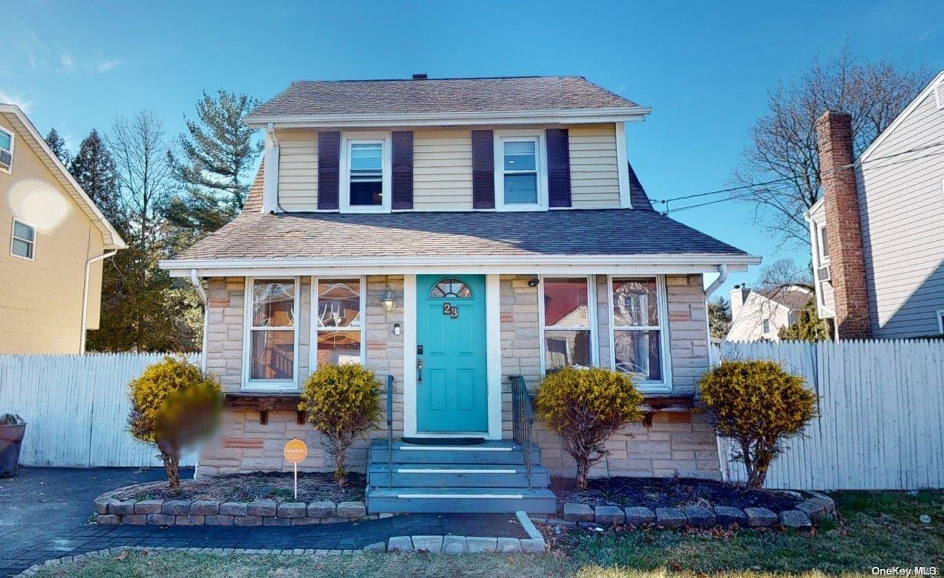 23 Bainbridge Avenue