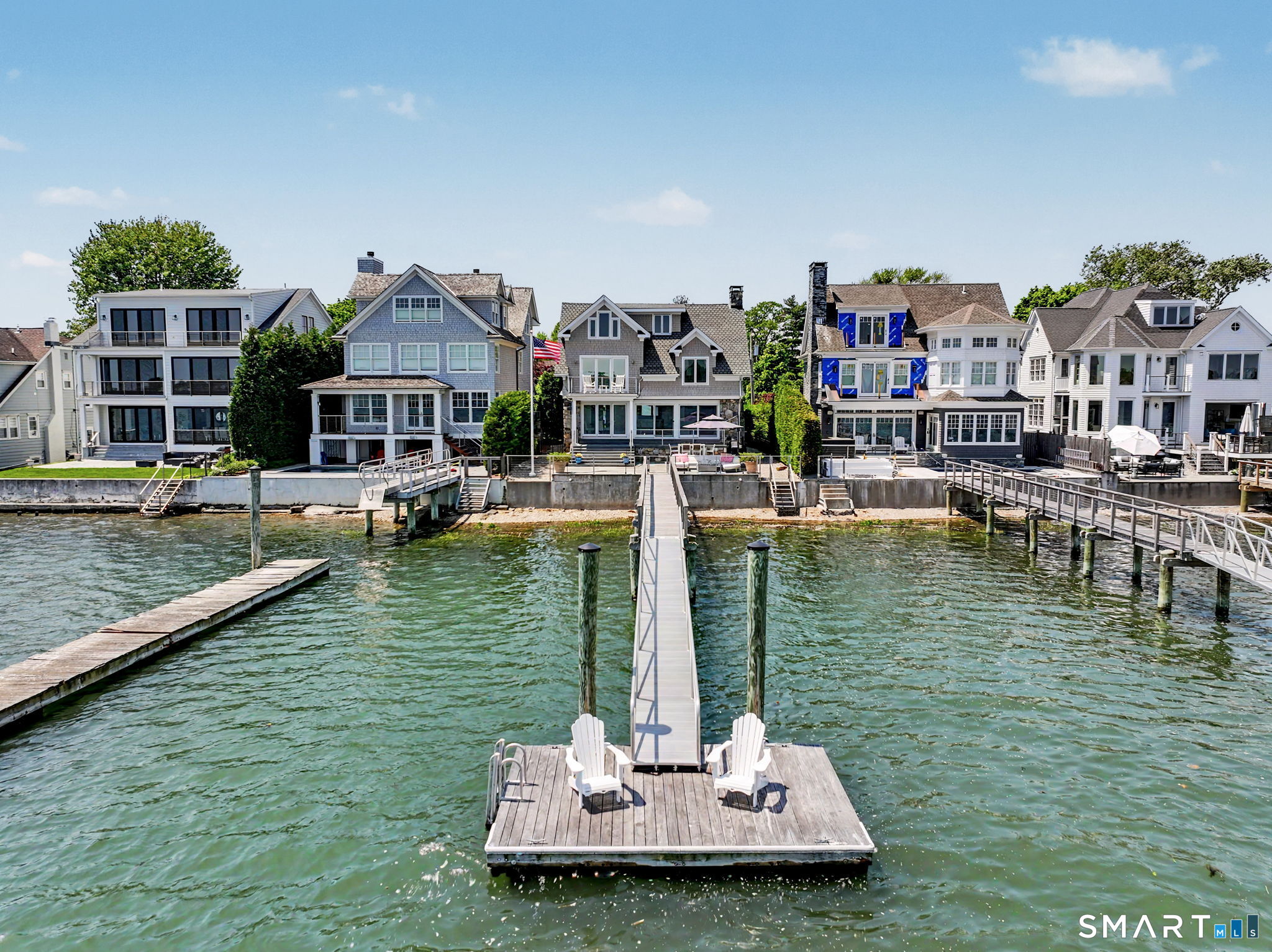 30 Shorefront Park