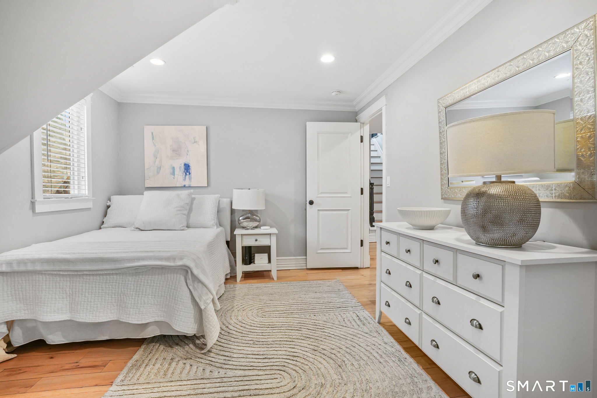 30 Shorefront Park