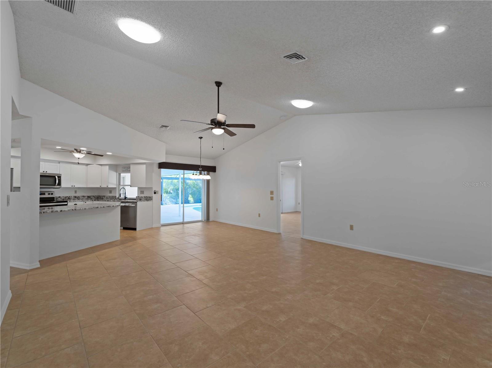 1678 QUAIL LAKE DR