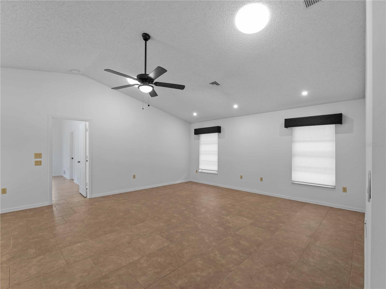 1678 QUAIL LAKE DR