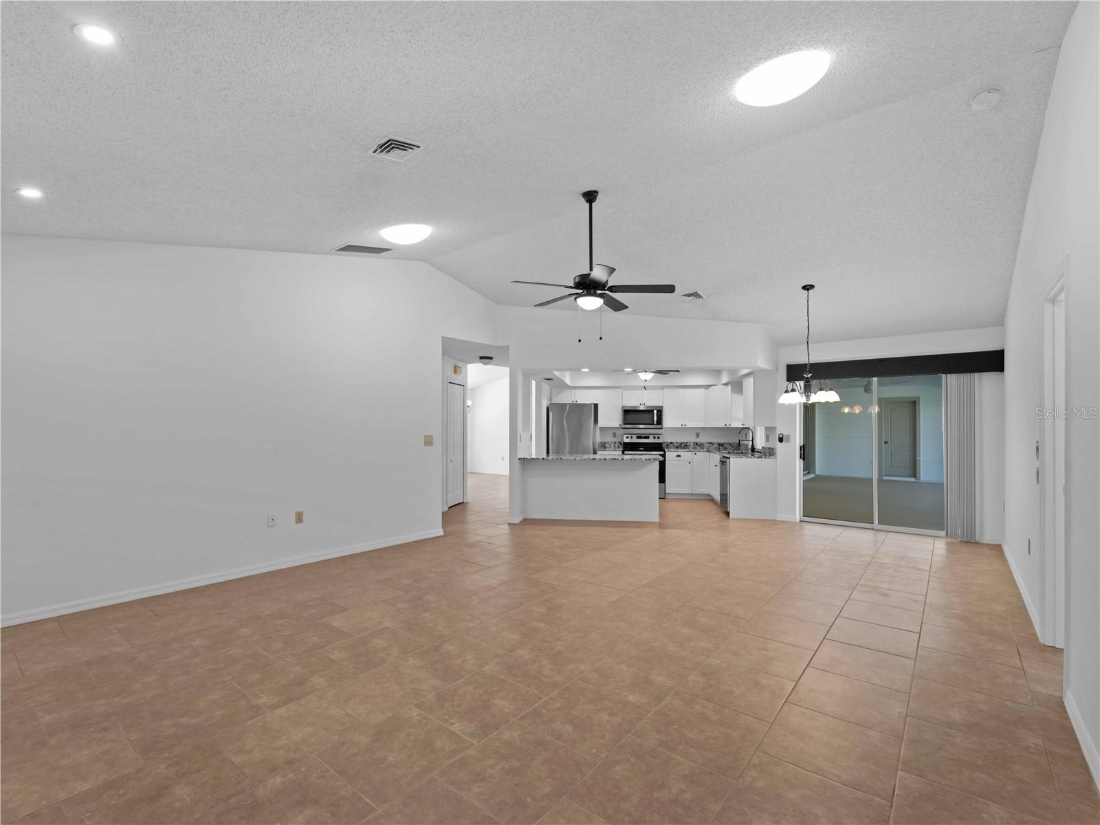 1678 QUAIL LAKE DR