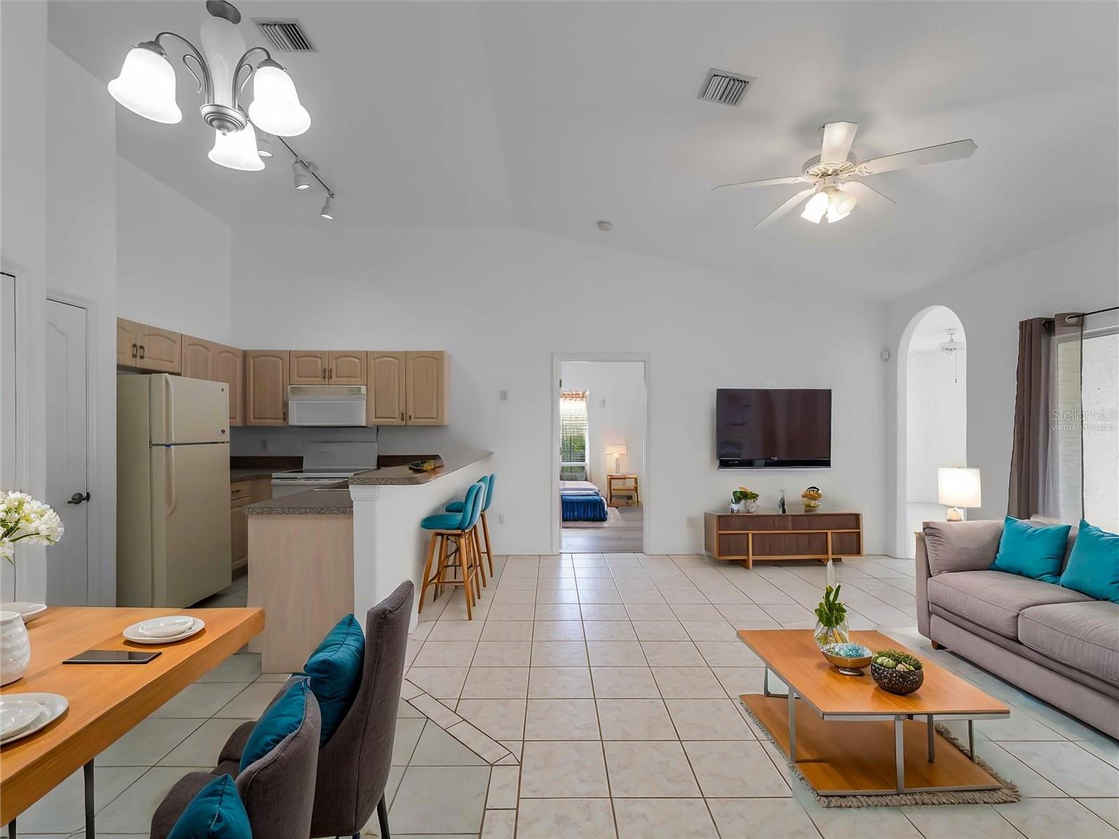 2204 L PAVIA BLVD #2204