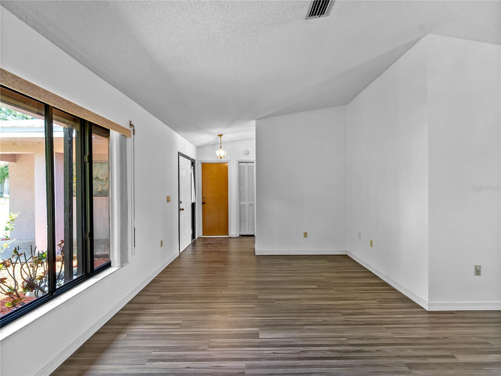 8429 CYPRESS LAKE CIR