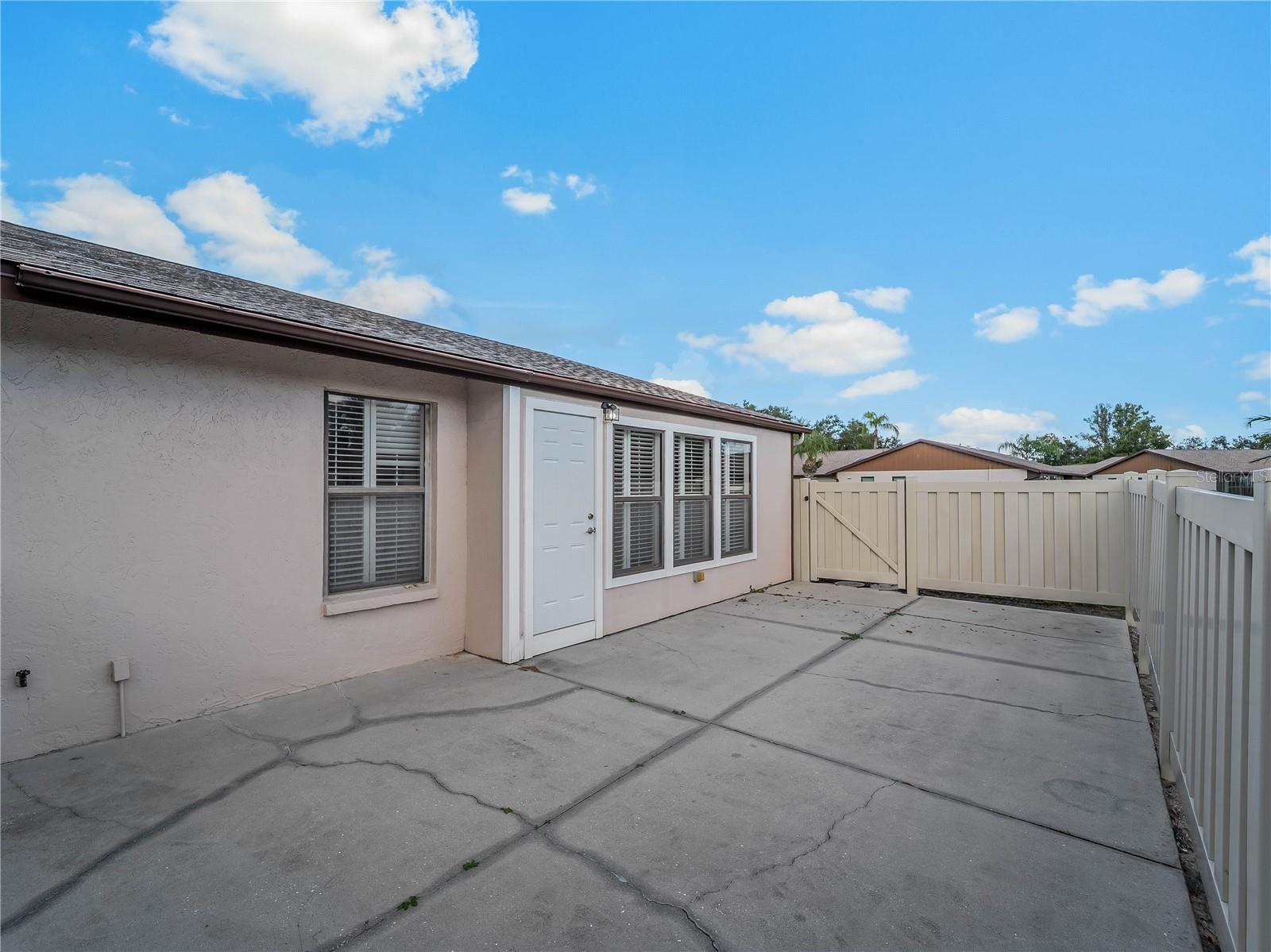 1711 CURRY AVE #82