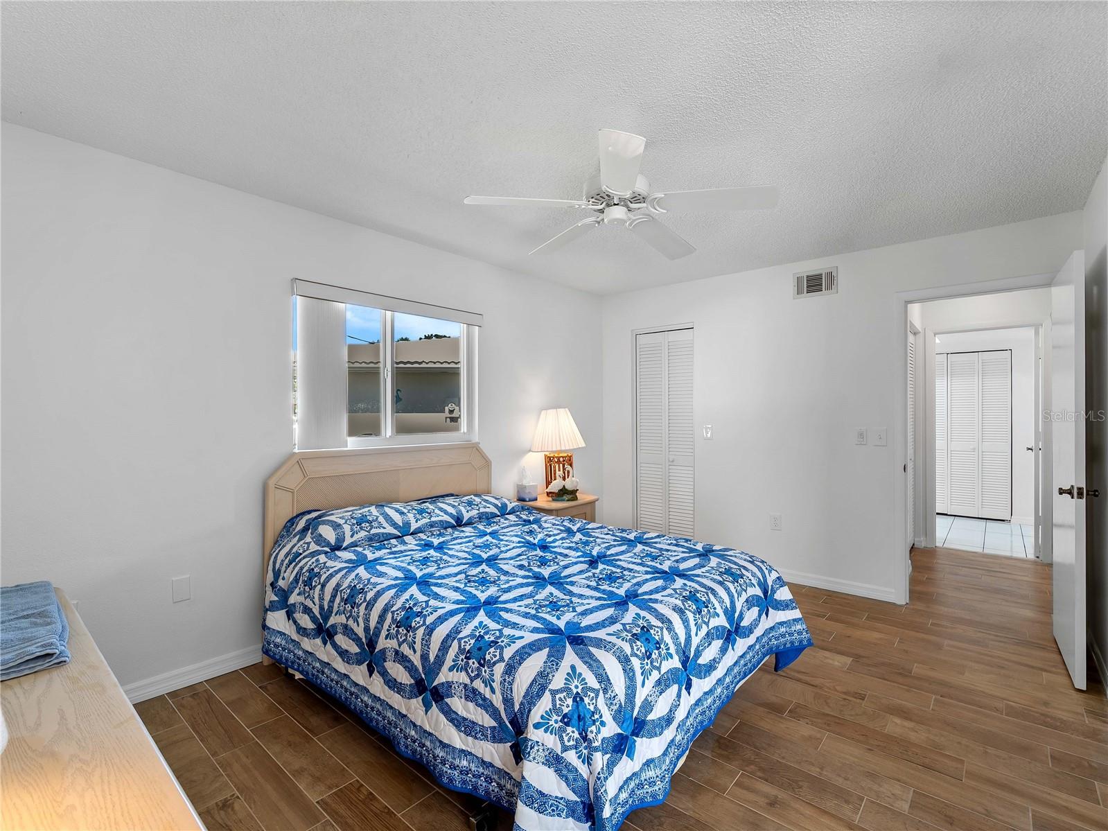 52 CIRCLEWOOD DR #A1-2