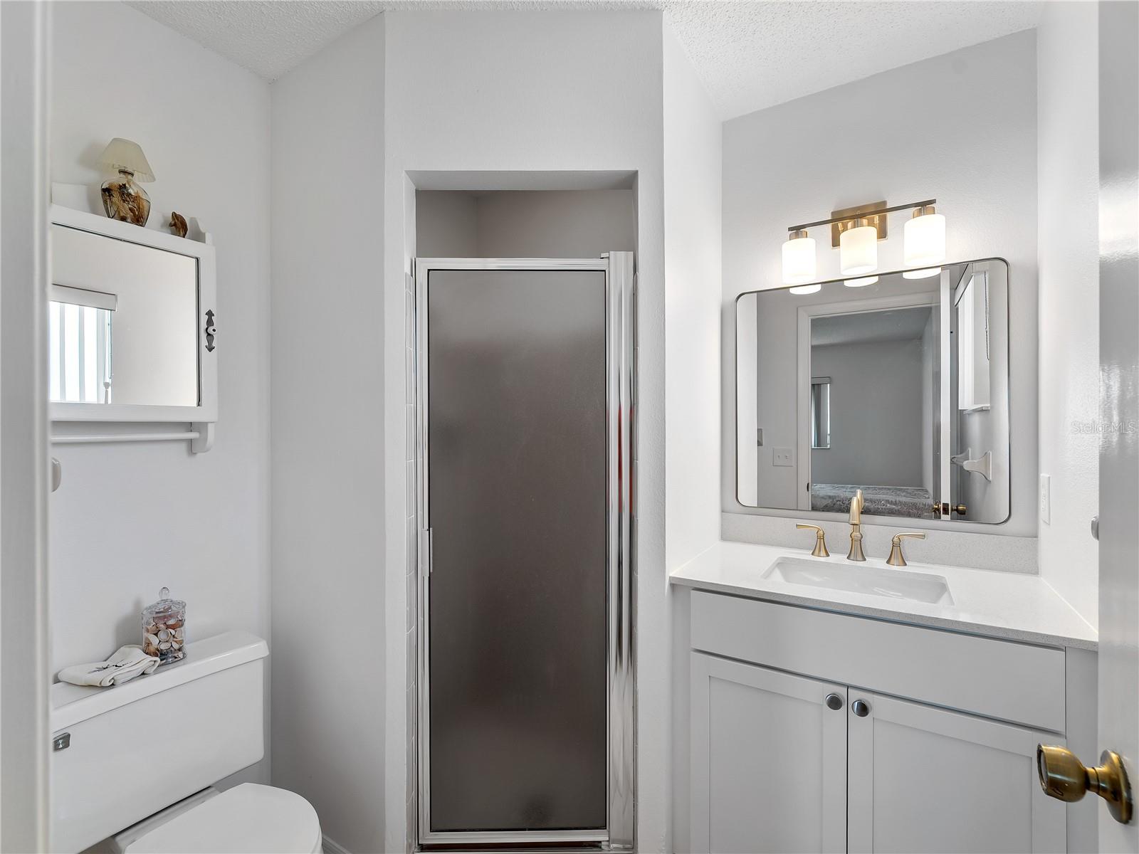 52 CIRCLEWOOD DR #A1-2