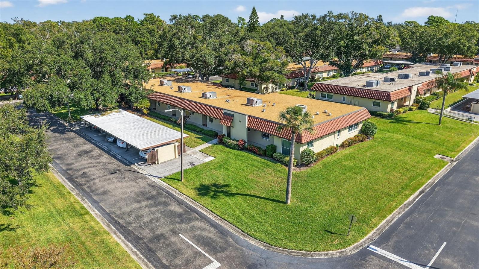 1701 PINEHURST RD #22B