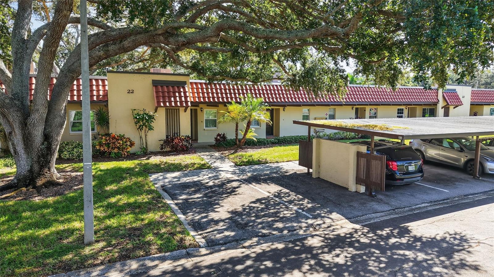 1701 PINEHURST RD #22B