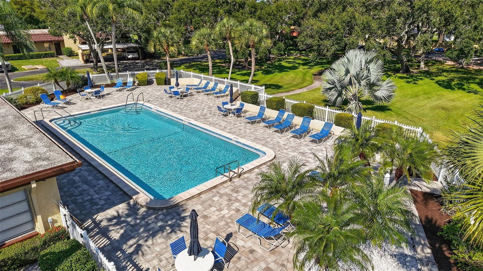 1701 PINEHURST RD #22B