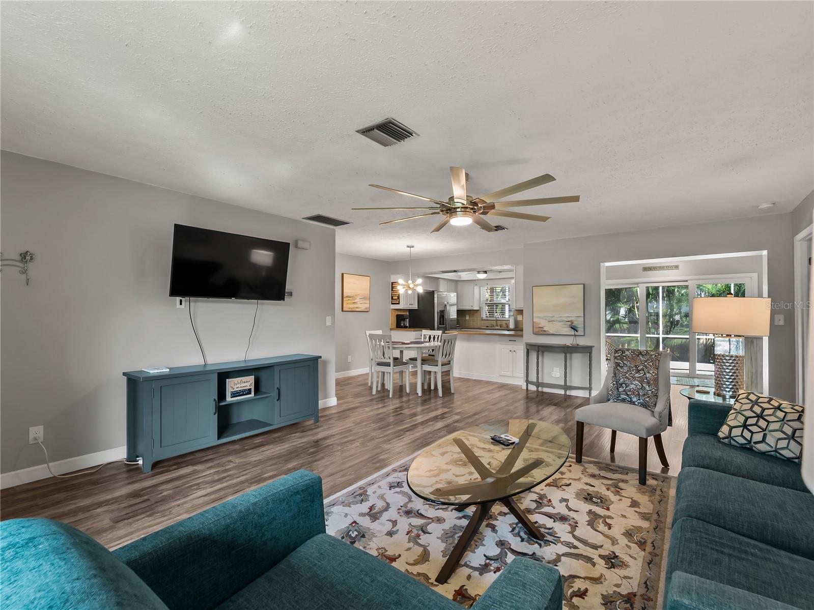 251 PLANTATION RD