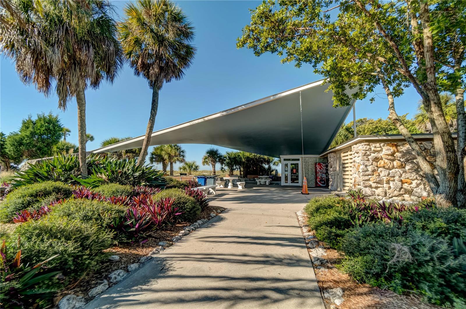 251 PLANTATION RD