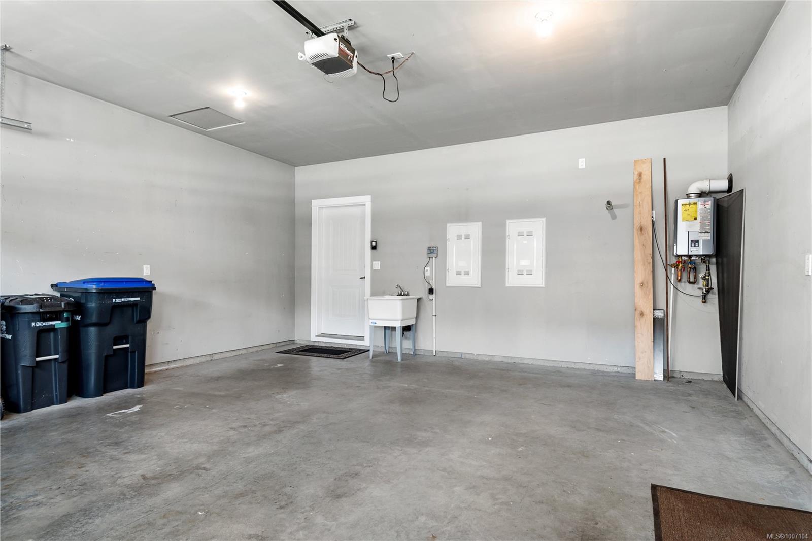 303 Arden Rd # 203