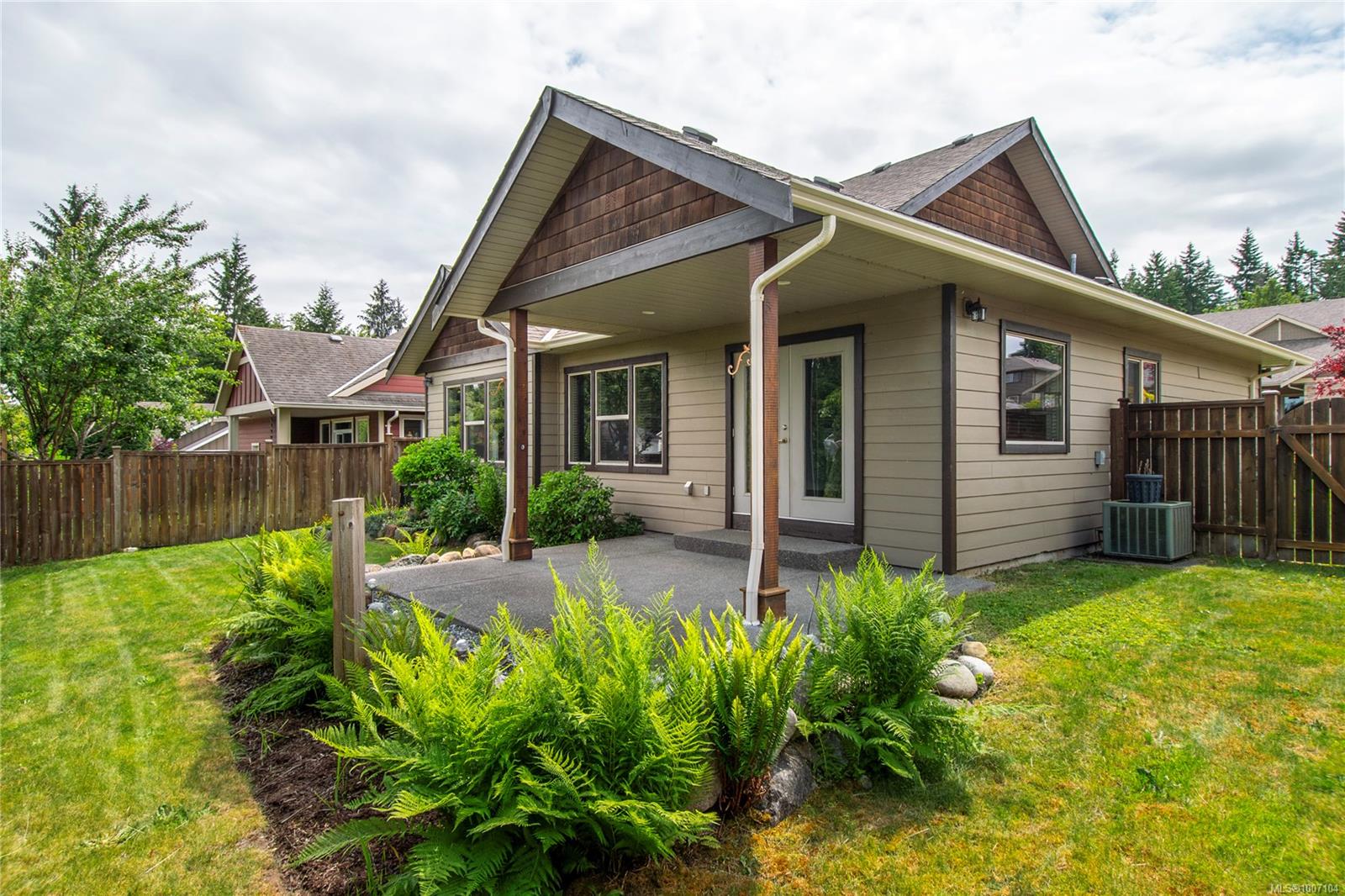 303 Arden Rd # 203