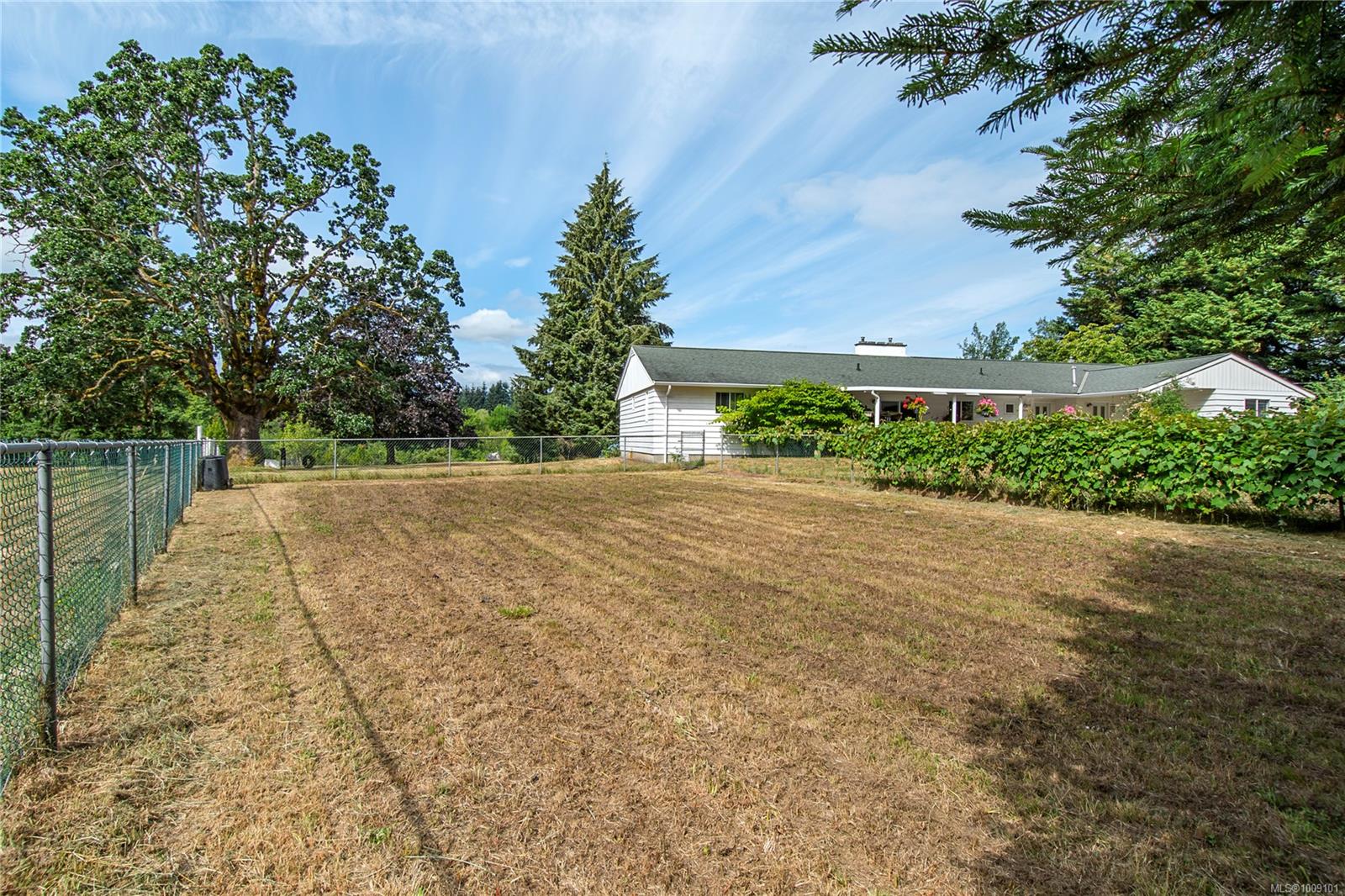 2671 Huband Rd