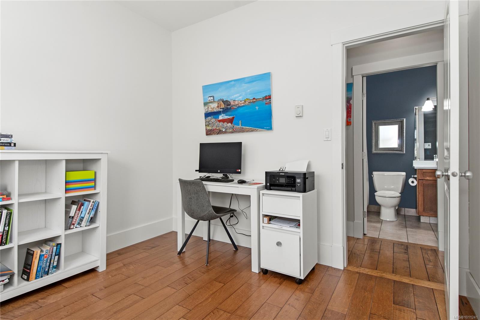 2550 Hebrides Cres