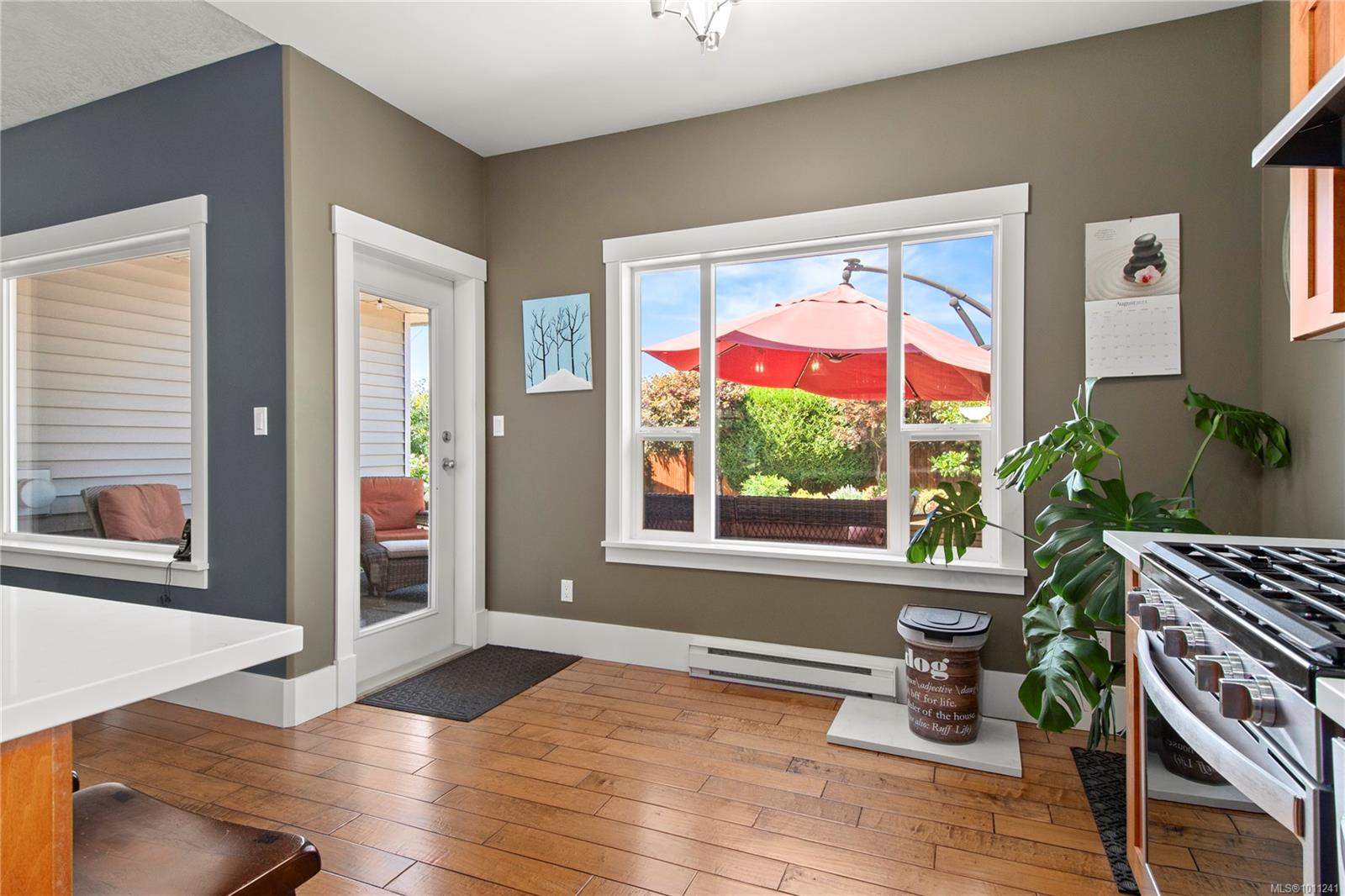 2550 Hebrides Cres