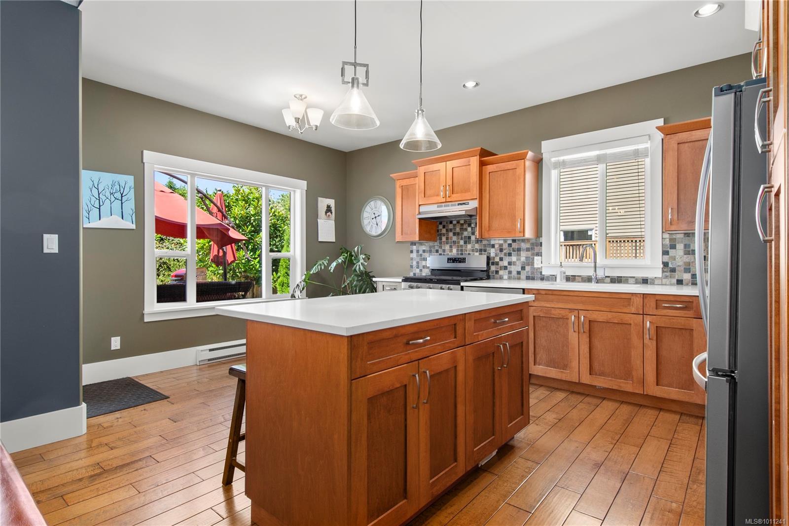 2550 Hebrides Cres