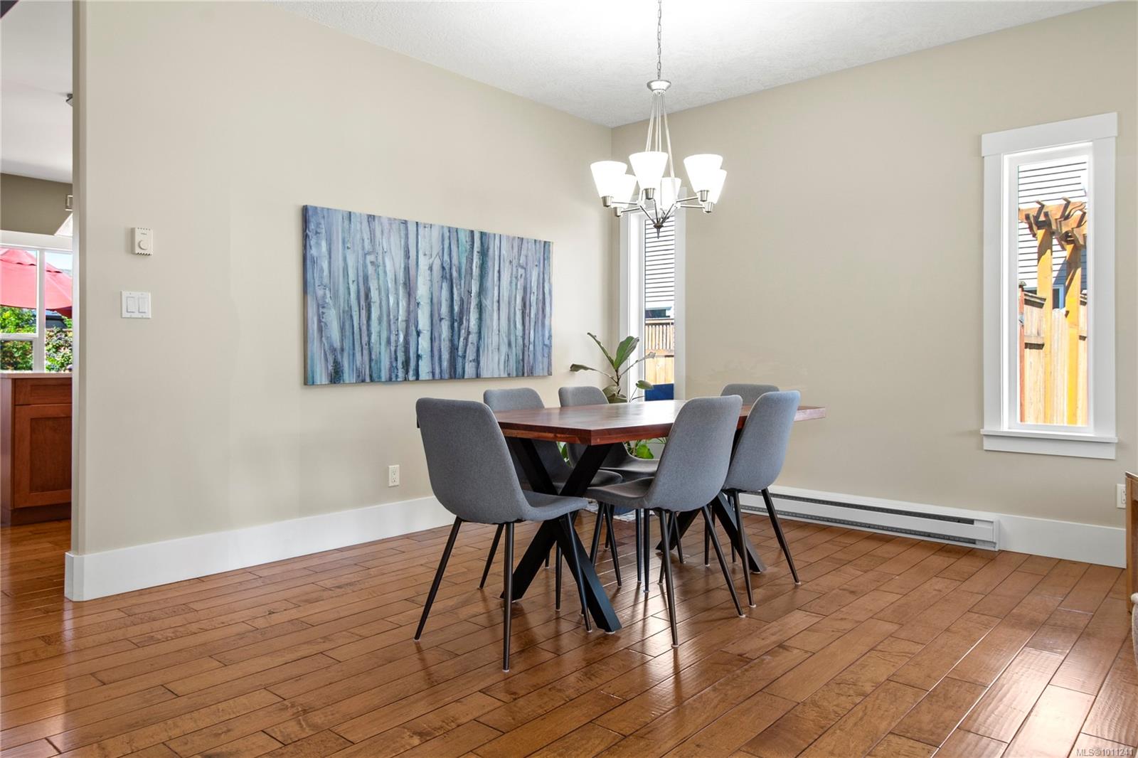 2550 Hebrides Cres