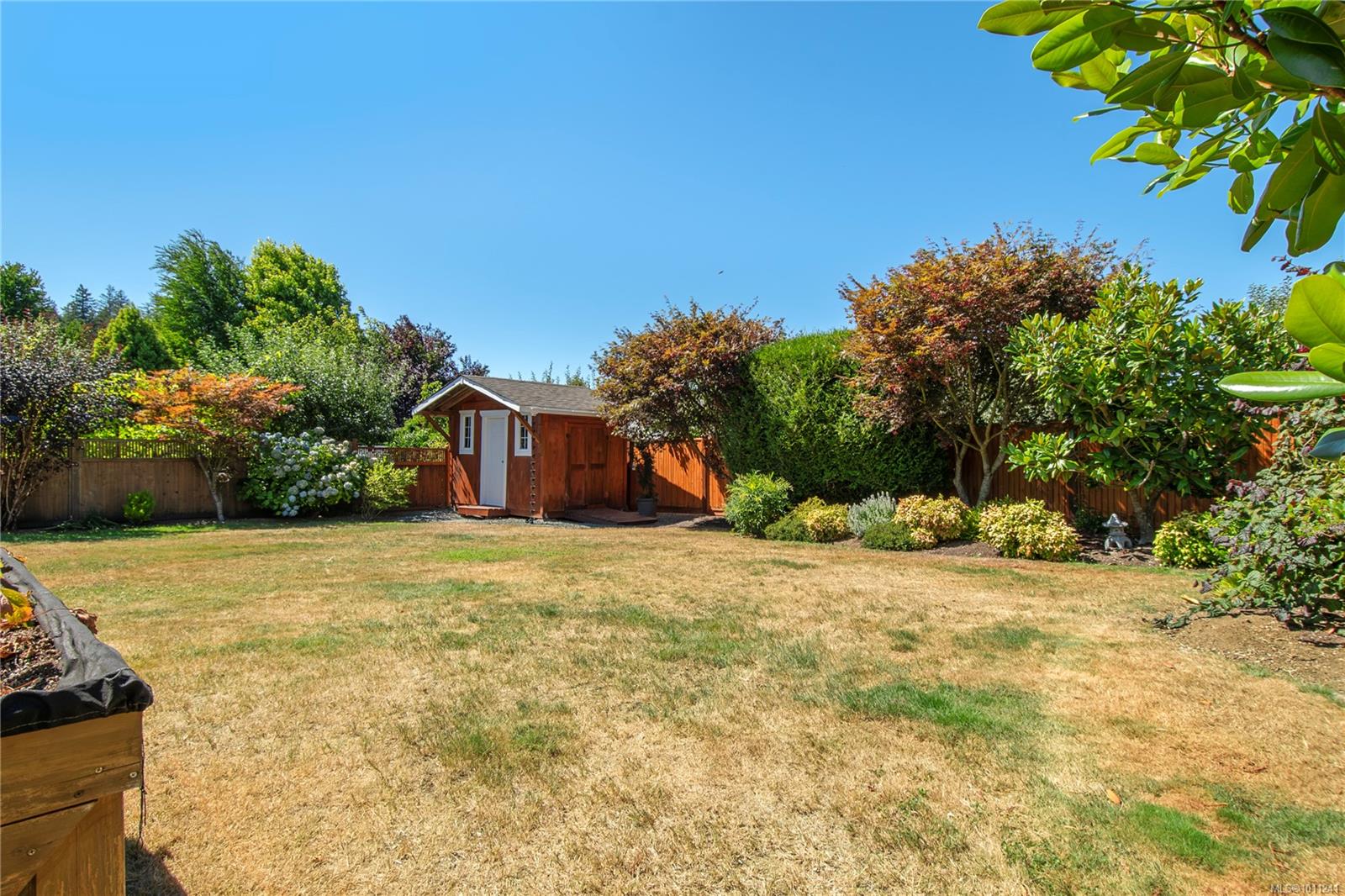 2550 Hebrides Cres