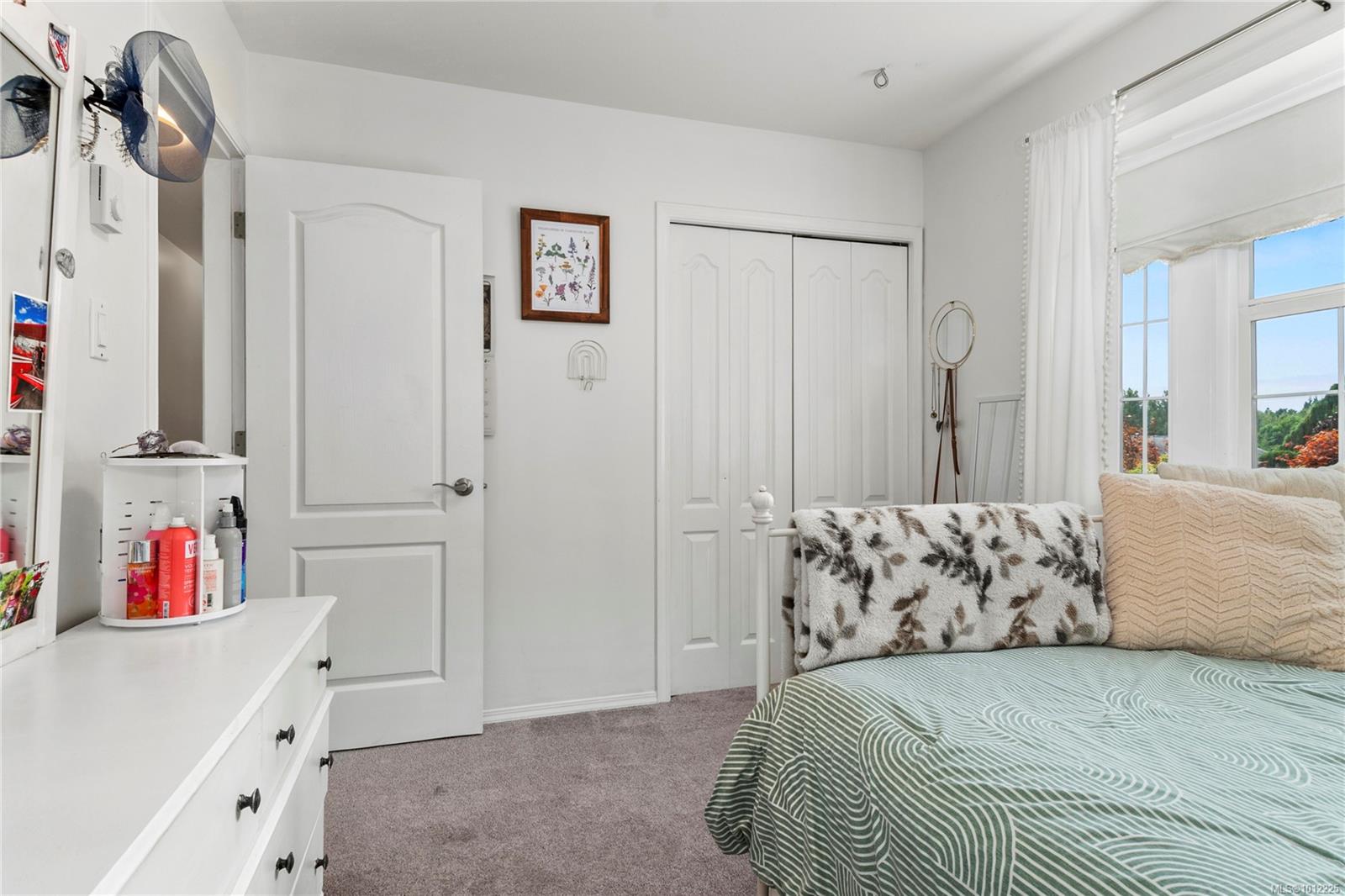 1860 Brant Pl