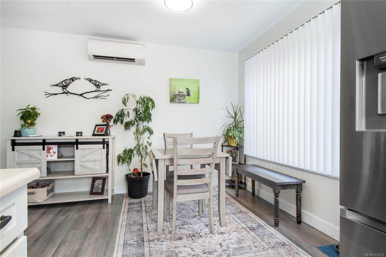 1800 Dingwall Rd # B