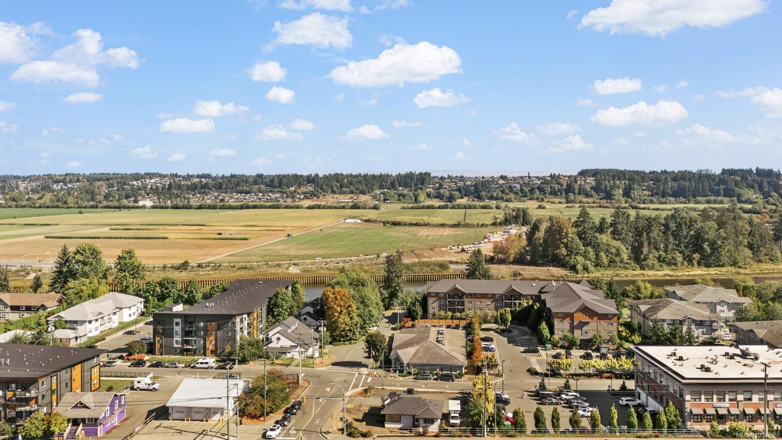 1944 Riverside Lane # 103