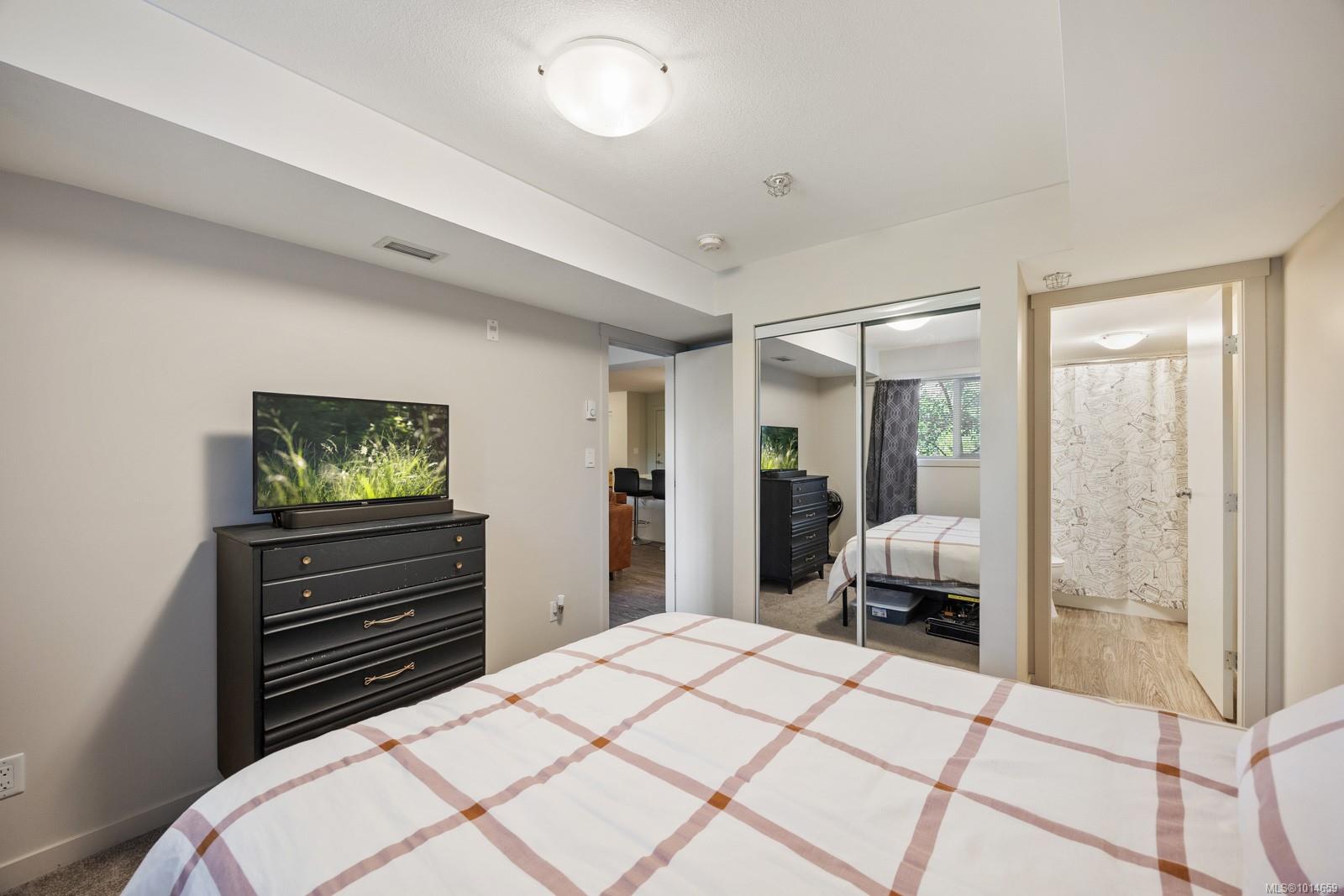 1944 Riverside Lane # 103