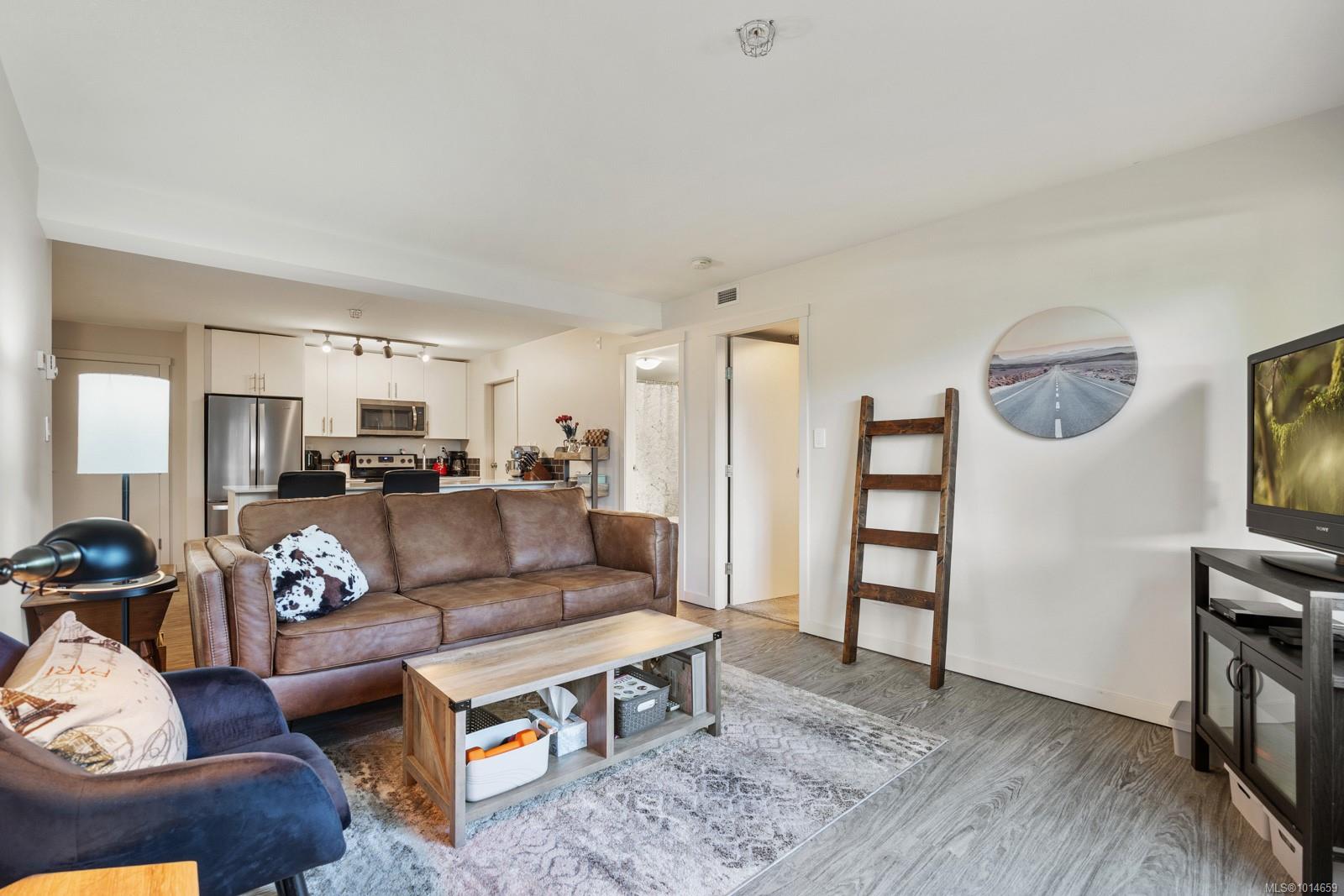 1944 Riverside Lane # 103