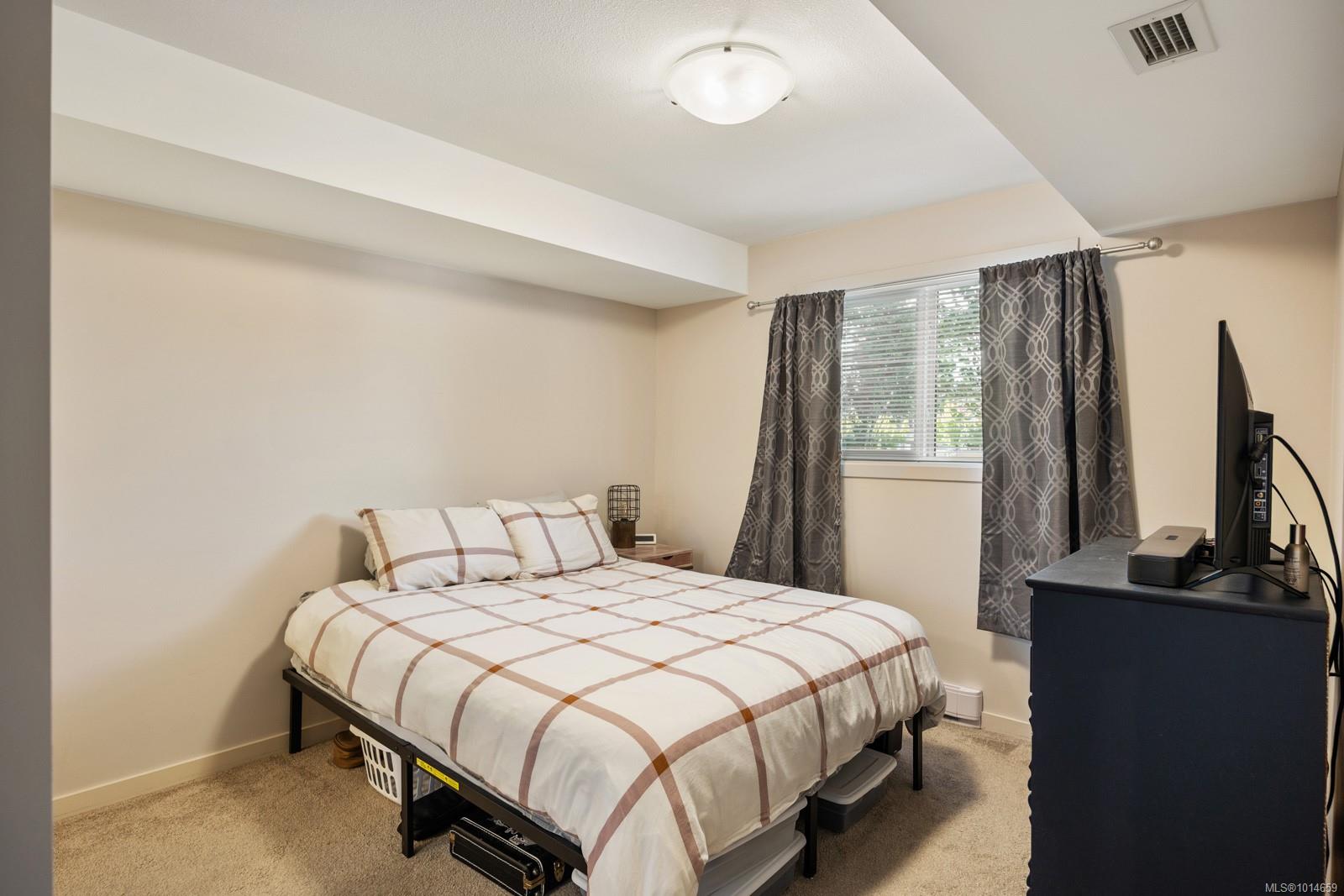 1944 Riverside Lane # 103