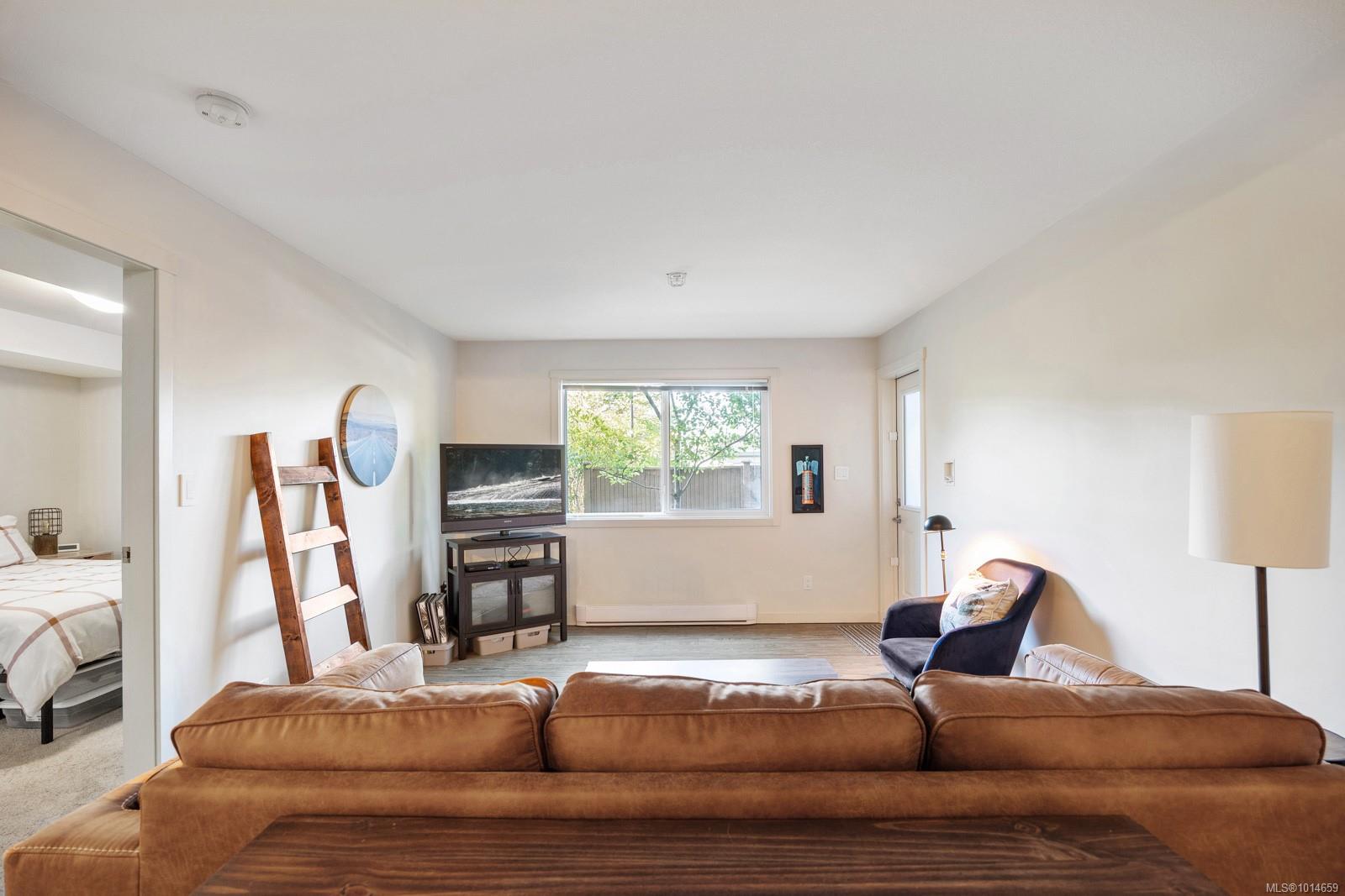 1944 Riverside Lane # 103