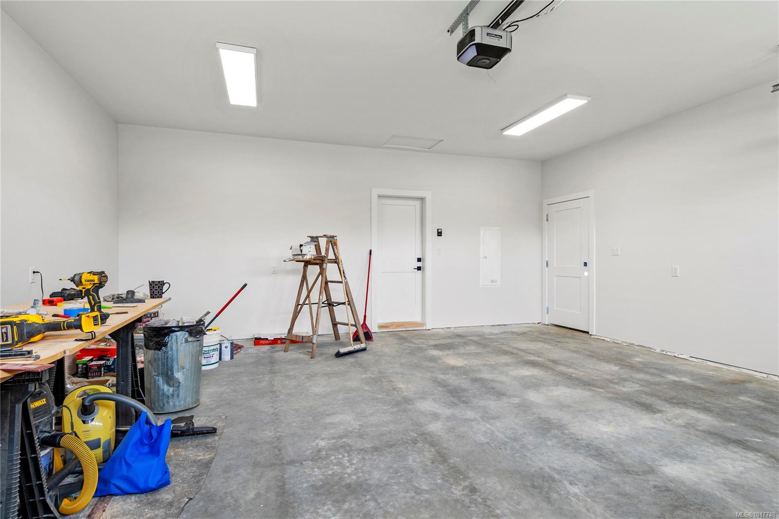 3428 Rhys Rd, Courtenay